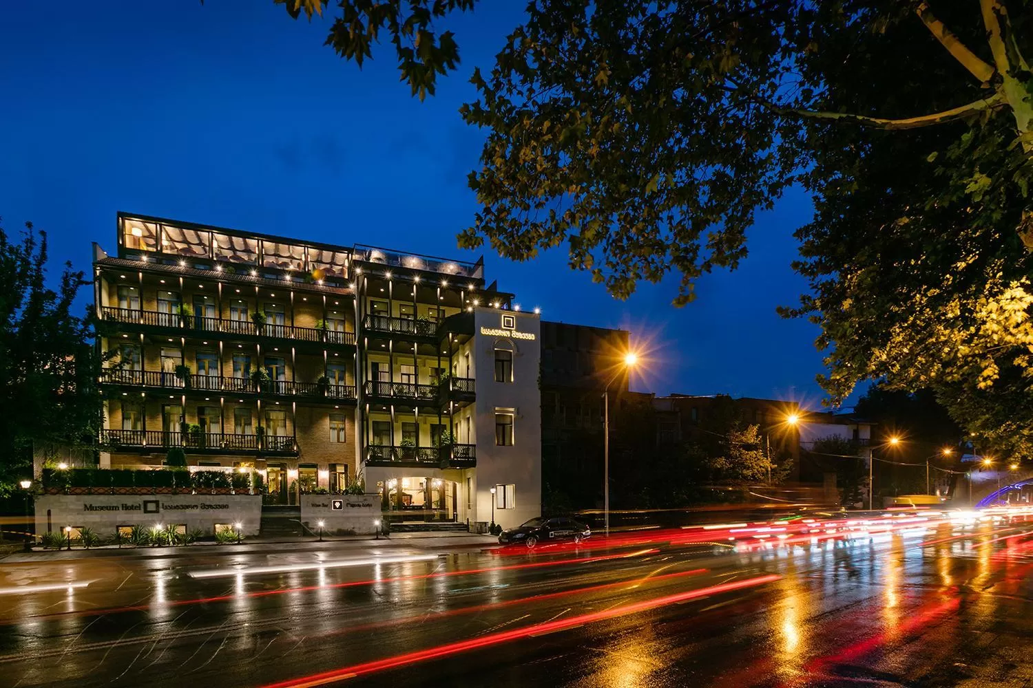 Facade/entrance in Museum Hotel