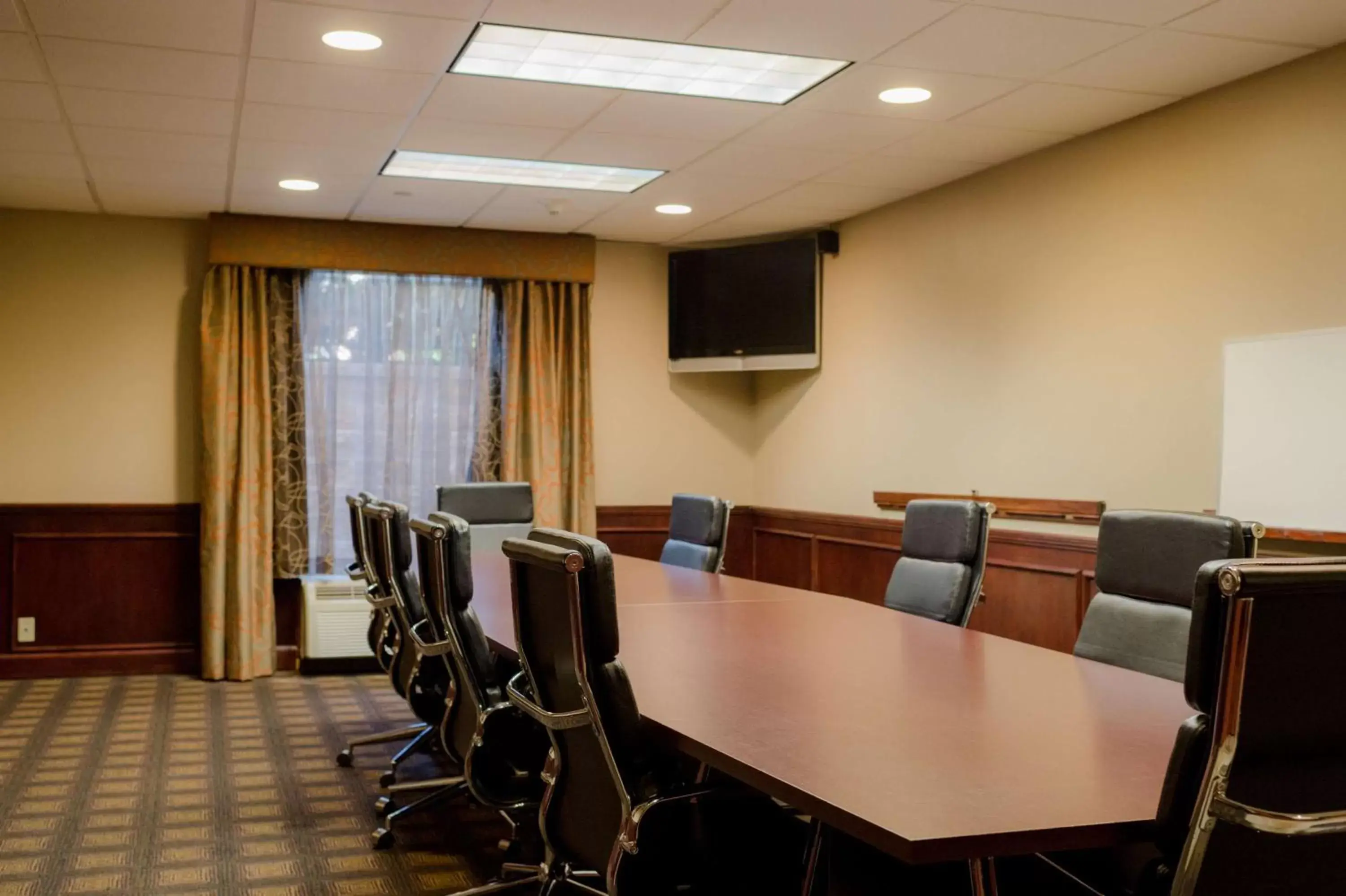 Meeting/conference room in Hampton Inn Oxford-West