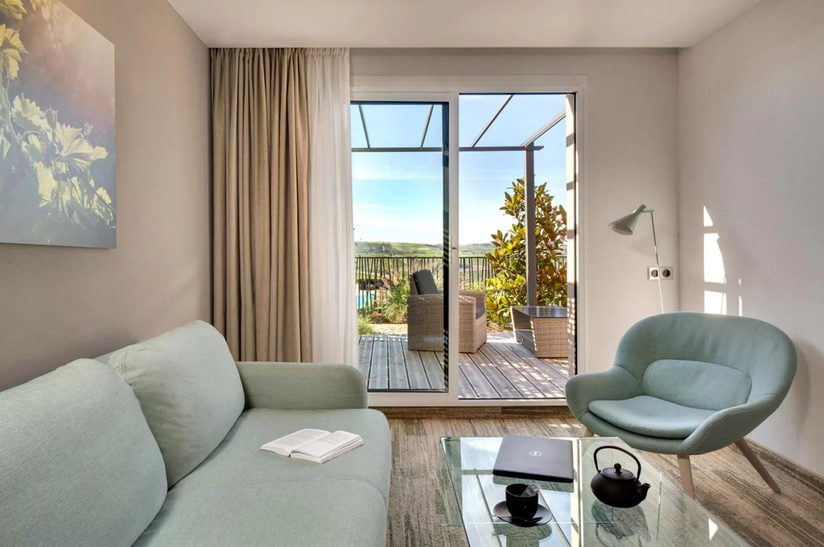 Photo of the whole room in Le Panoramic