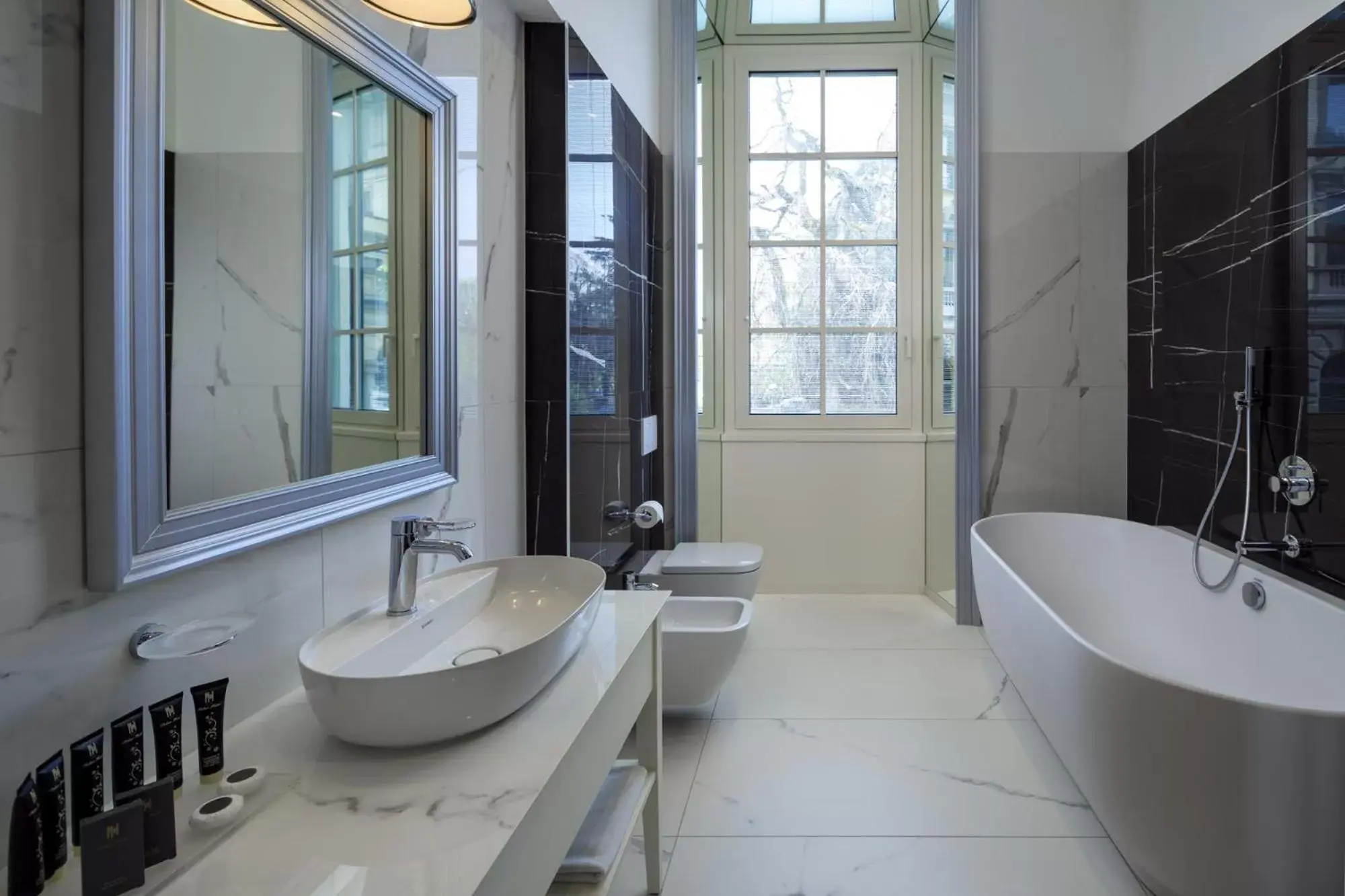 Bathroom in Palace Hotel Lake Como