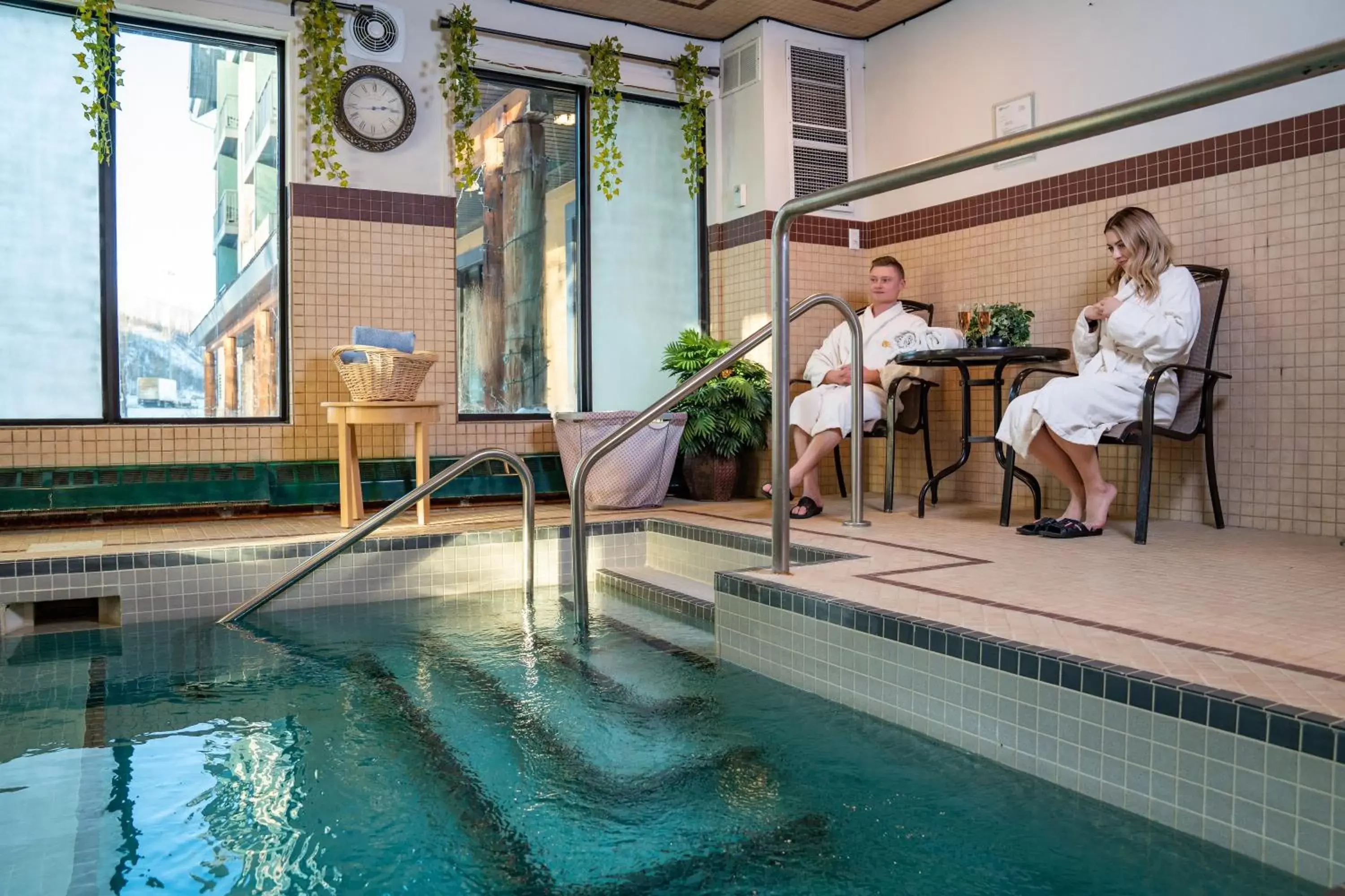 Swimming Pool in Clearwater Suite Hotel