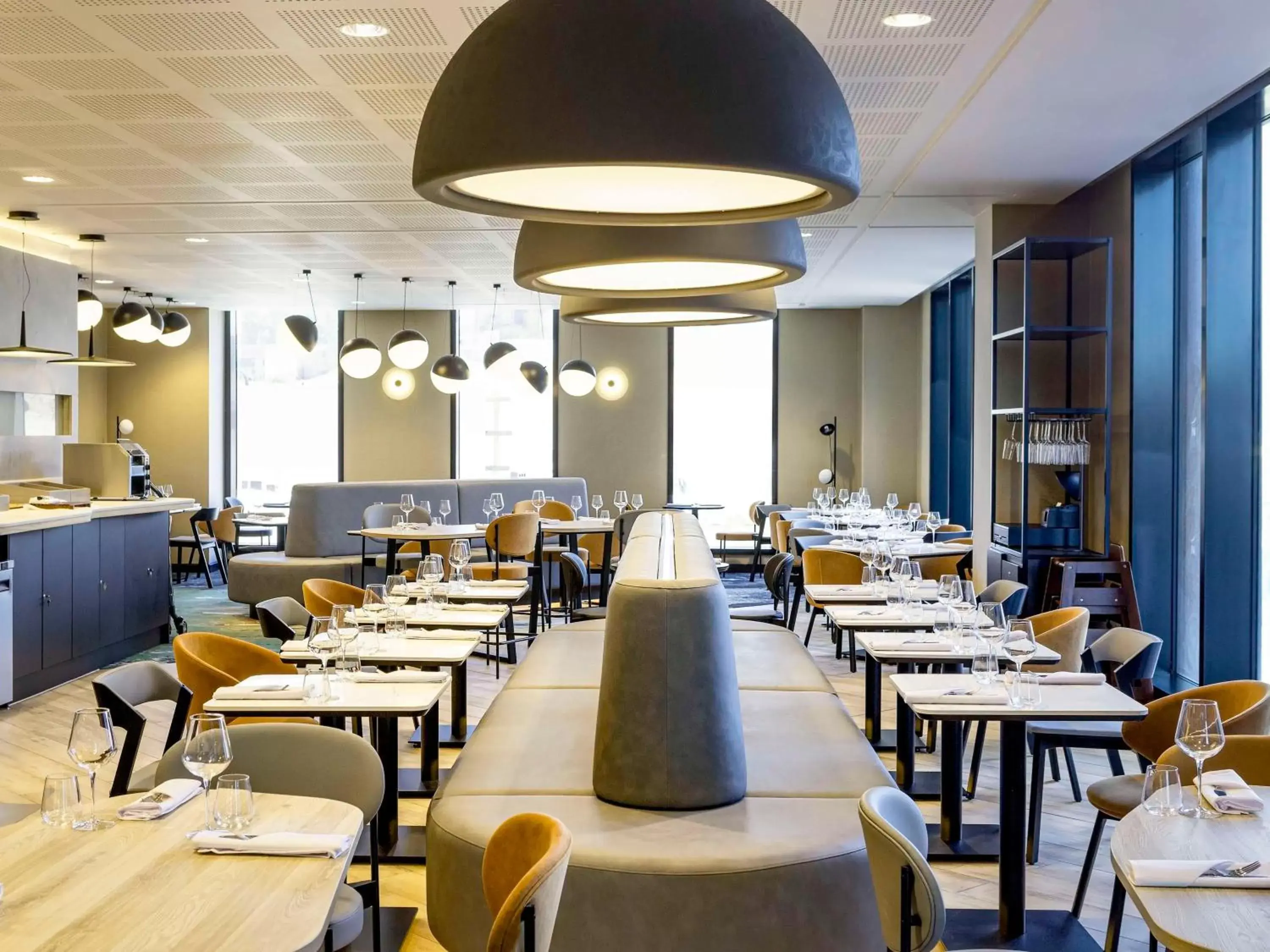 Restaurant/Places to Eat in Novotel Liverpool Paddington Village