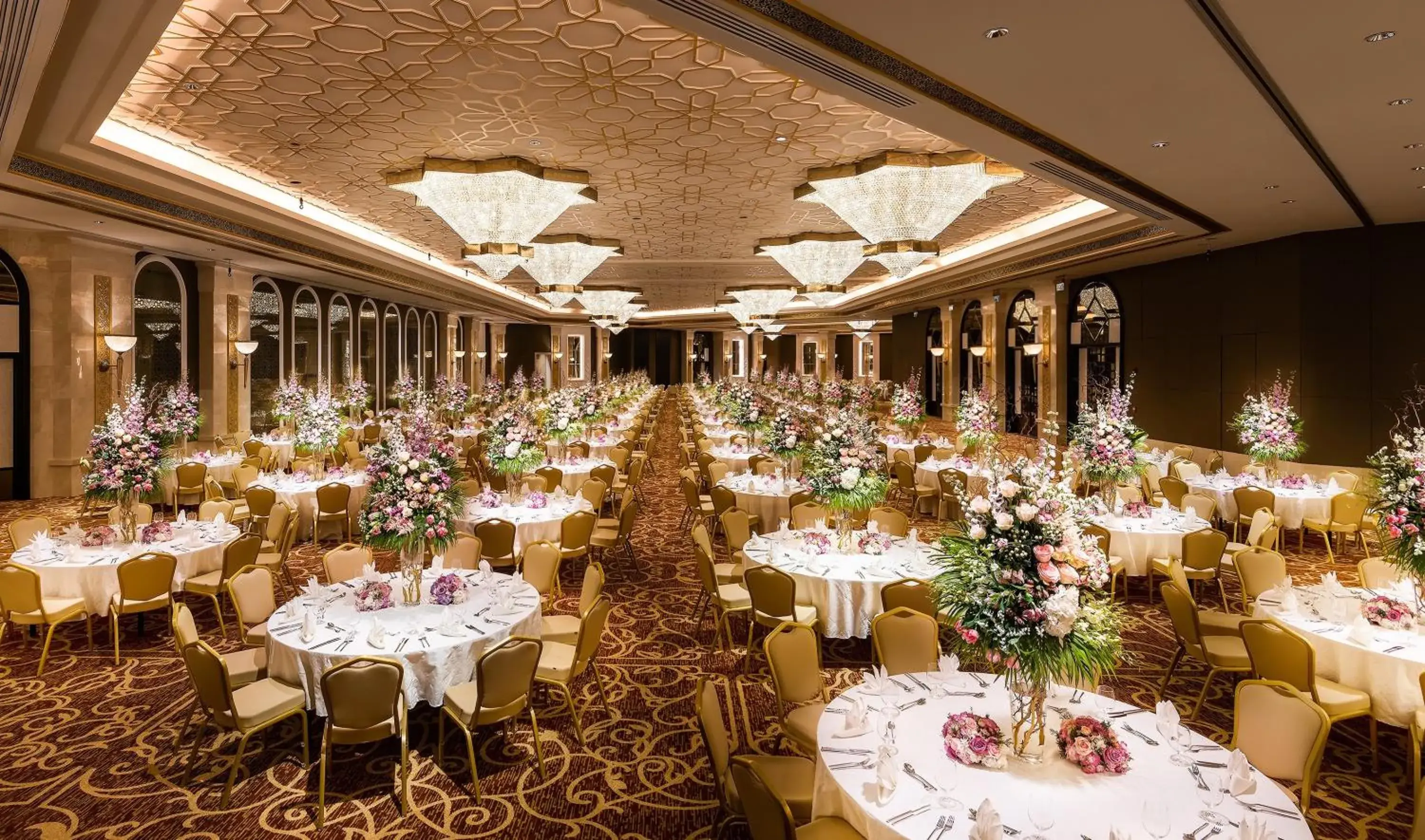 Banquet/Function facilities, Restaurant/Places to Eat in Ezdan Palace Hotel
