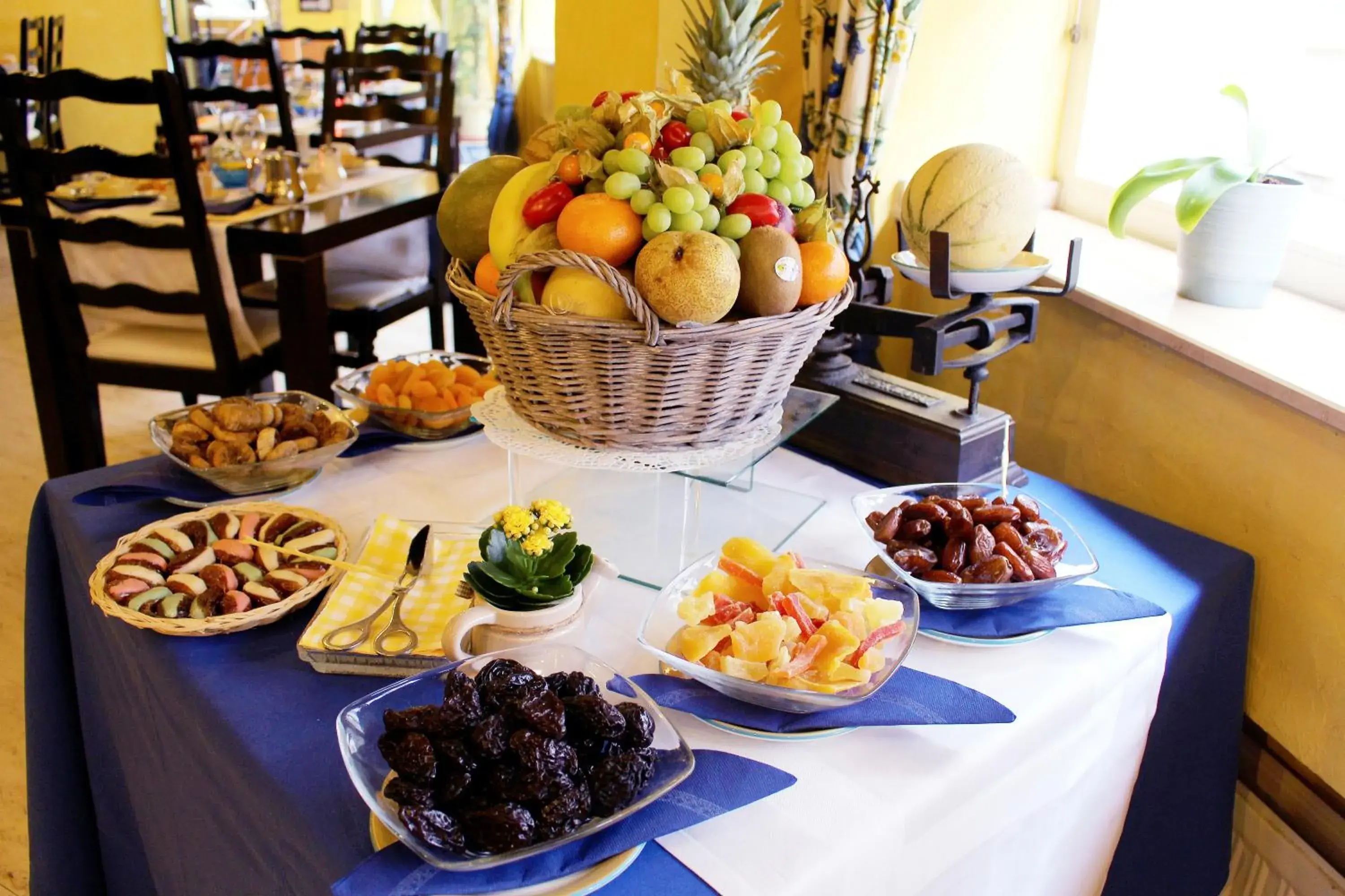 Breakfast, Food in Les Reflets Jaunes