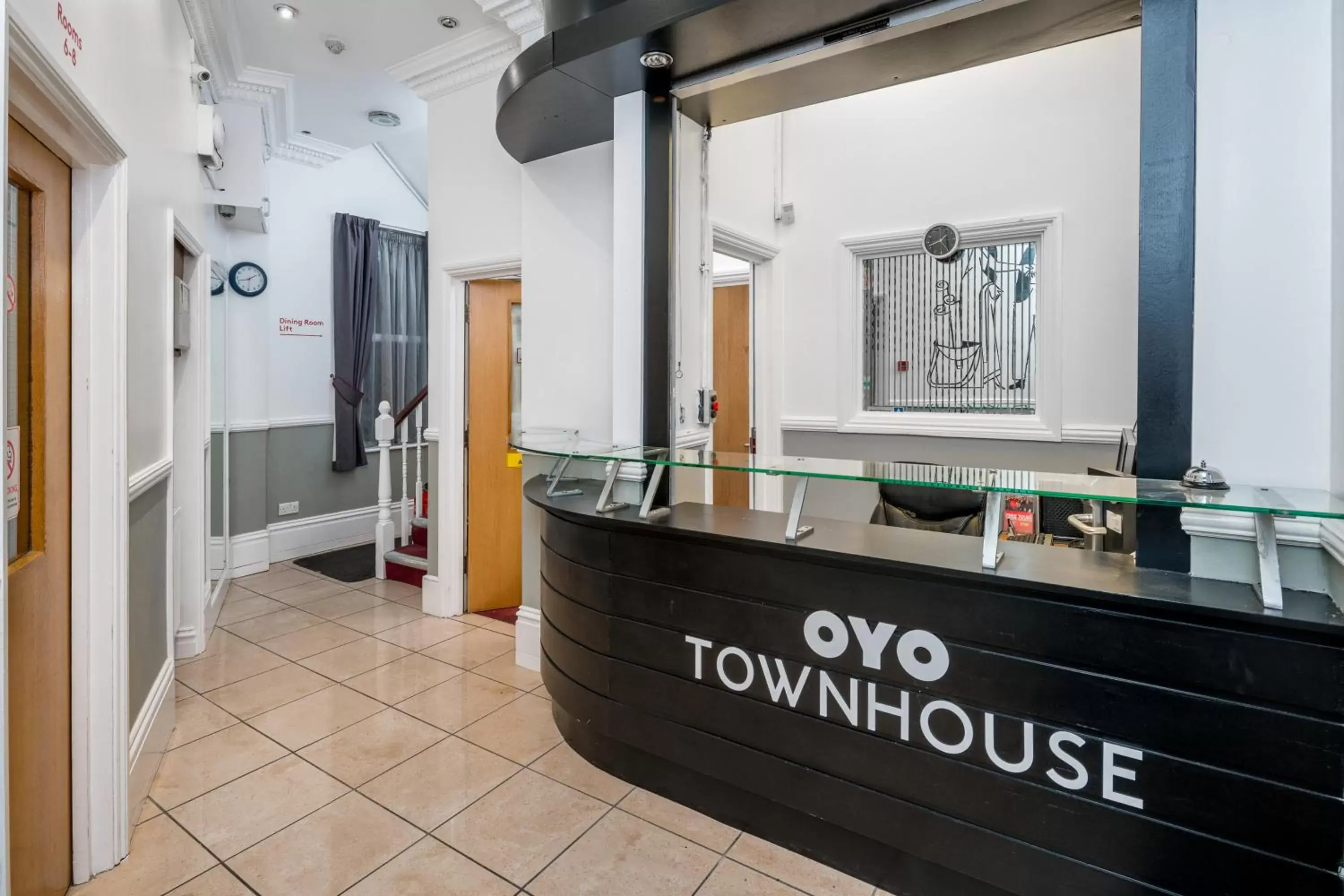 Lobby or reception, Lobby/Reception in OYO Townhouse New England, London Victoria