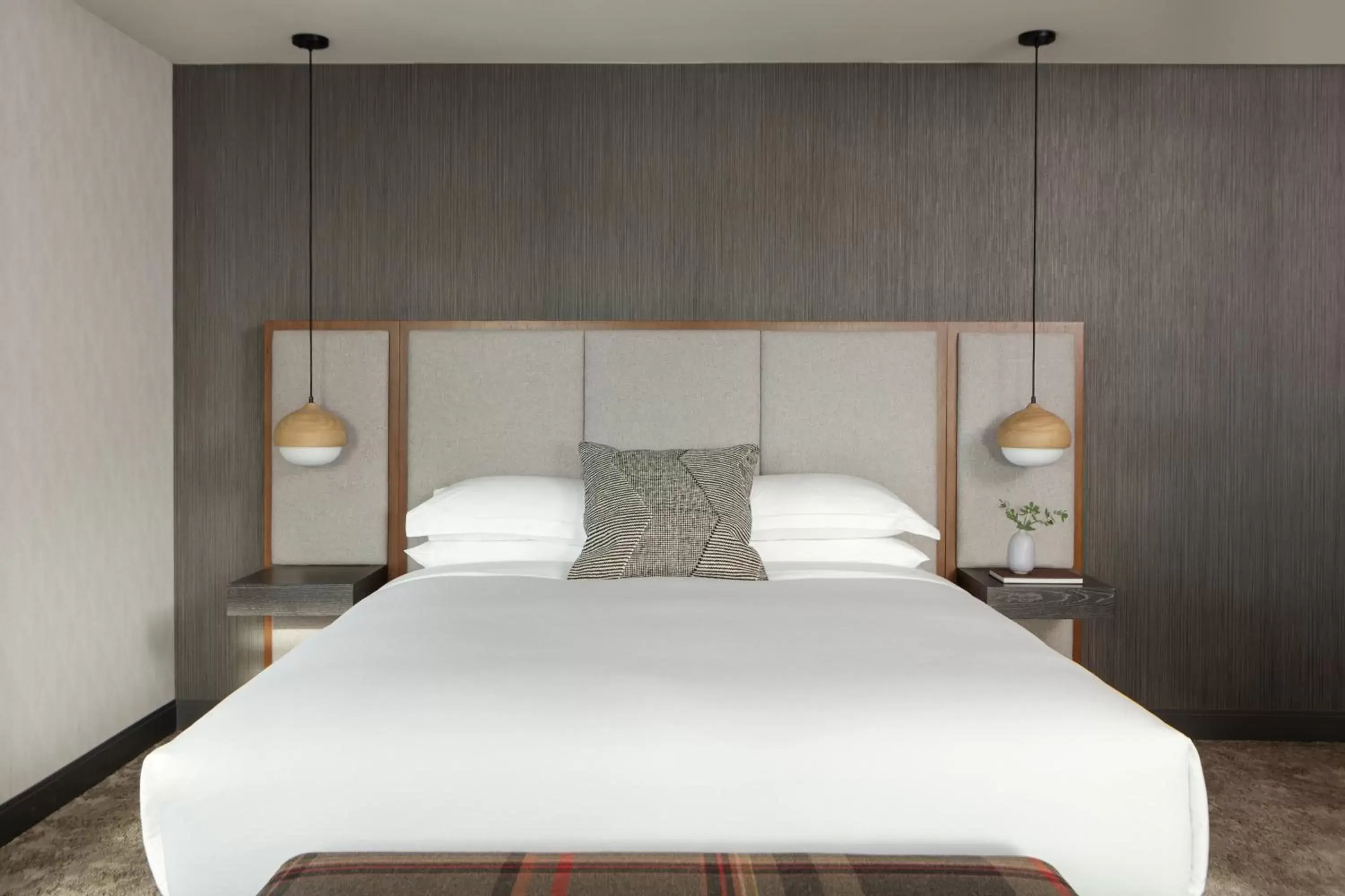 Bedroom, Bed in Kimpton - Armory Hotel Bozeman, an IHG Hotel