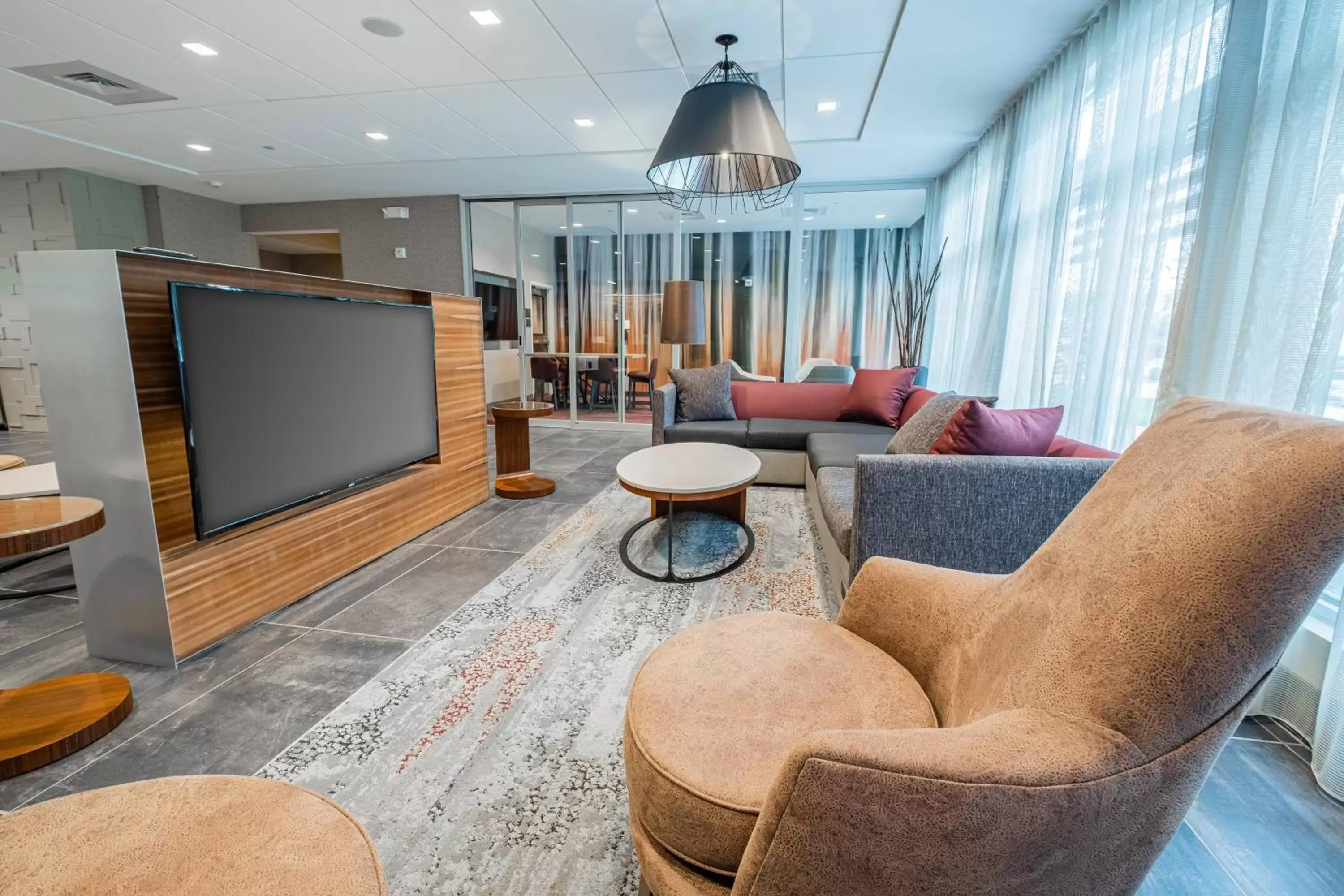 Lobby or reception, Seating Area in Courtyard by Marriott Toledo West