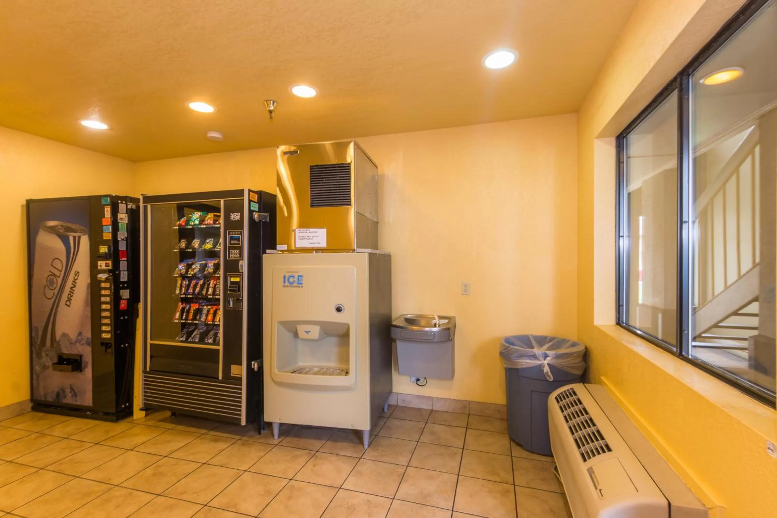 Drinks in Super 8 by Wyndham Oklahoma Airport Fairgrounds West