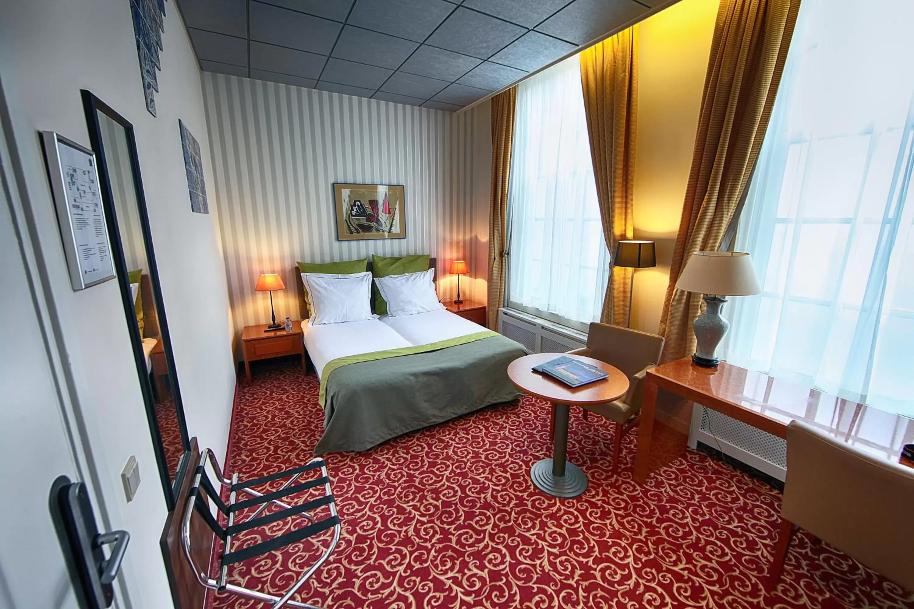 Photo of the whole room, Bed in Best Western Museumhotels Delft