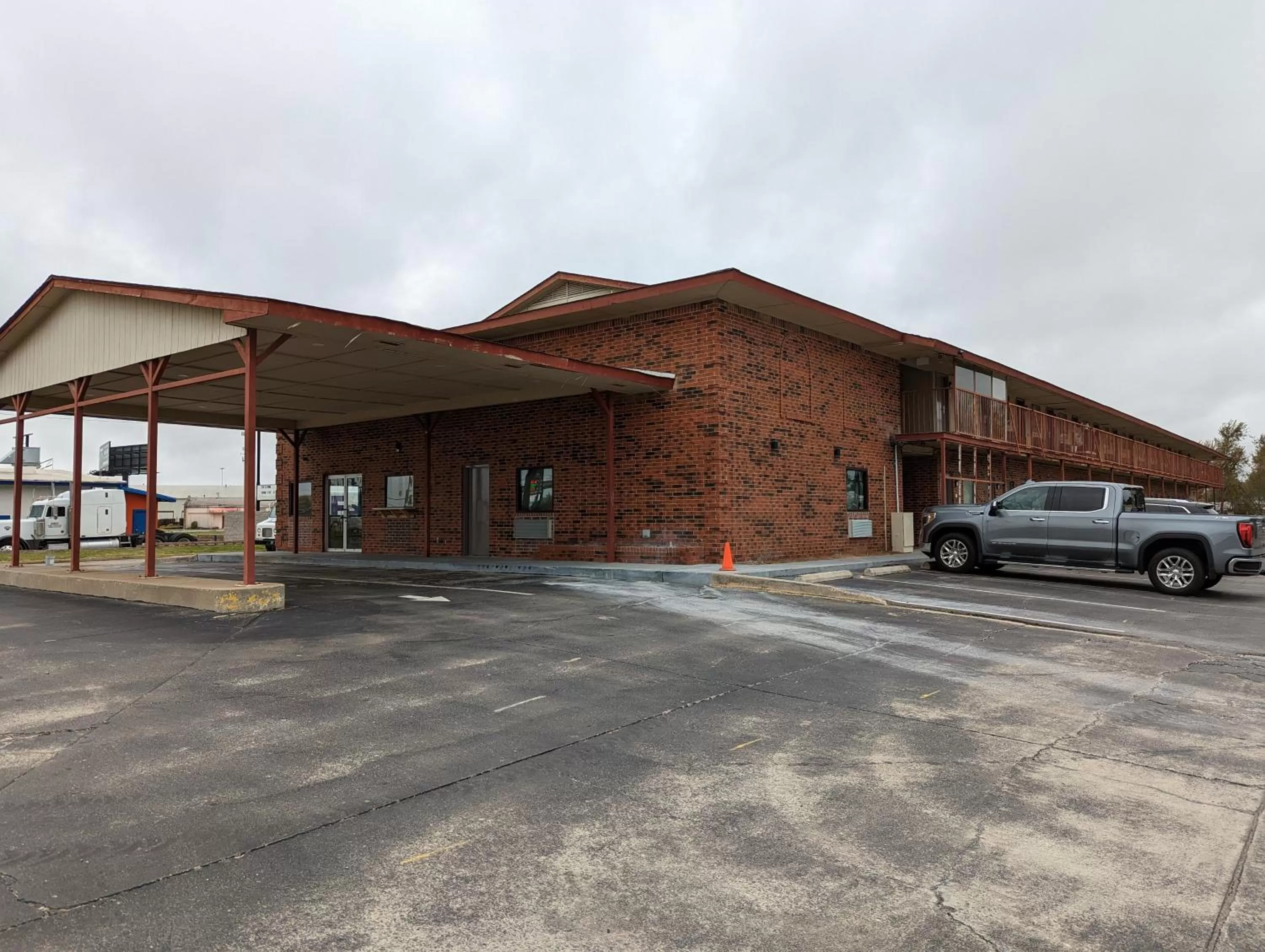 Property building in OKC Hotel