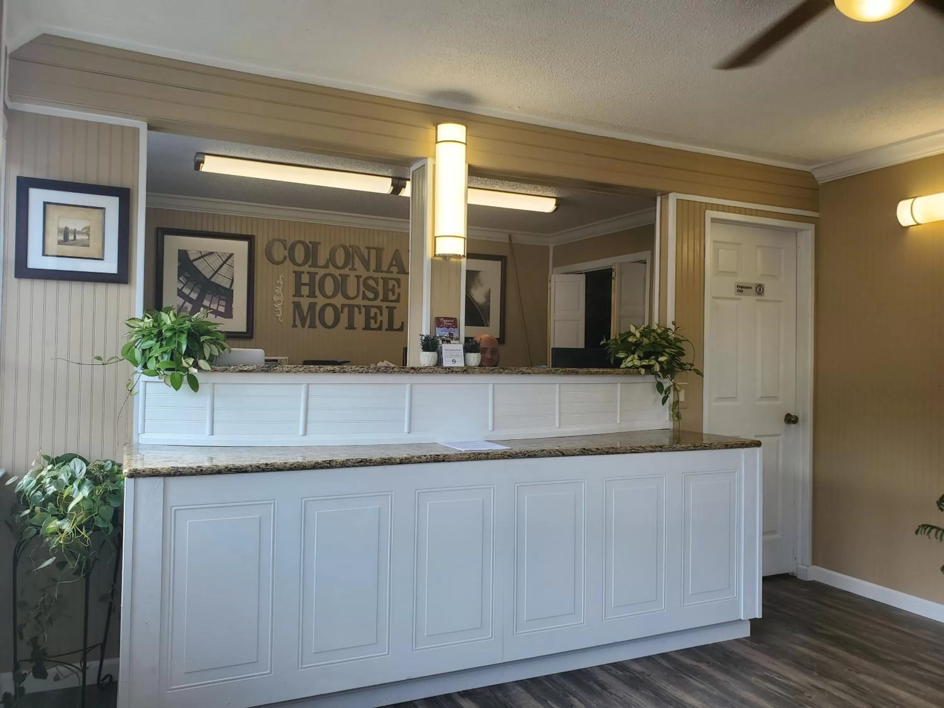 Lobby or reception, Lobby/Reception in Colonial House Motel