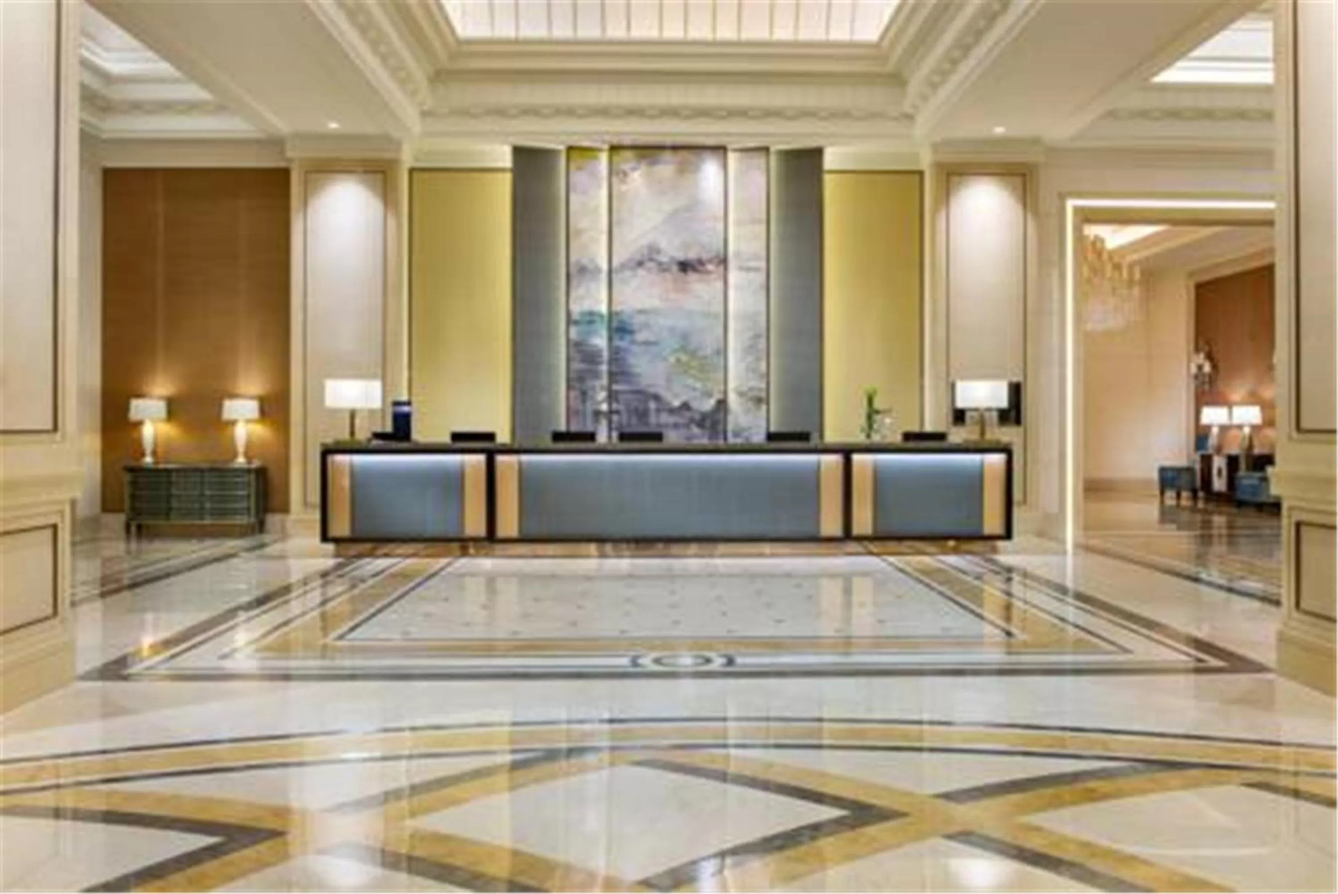 Lobby or reception in Sofitel Shanghai Hongqiao