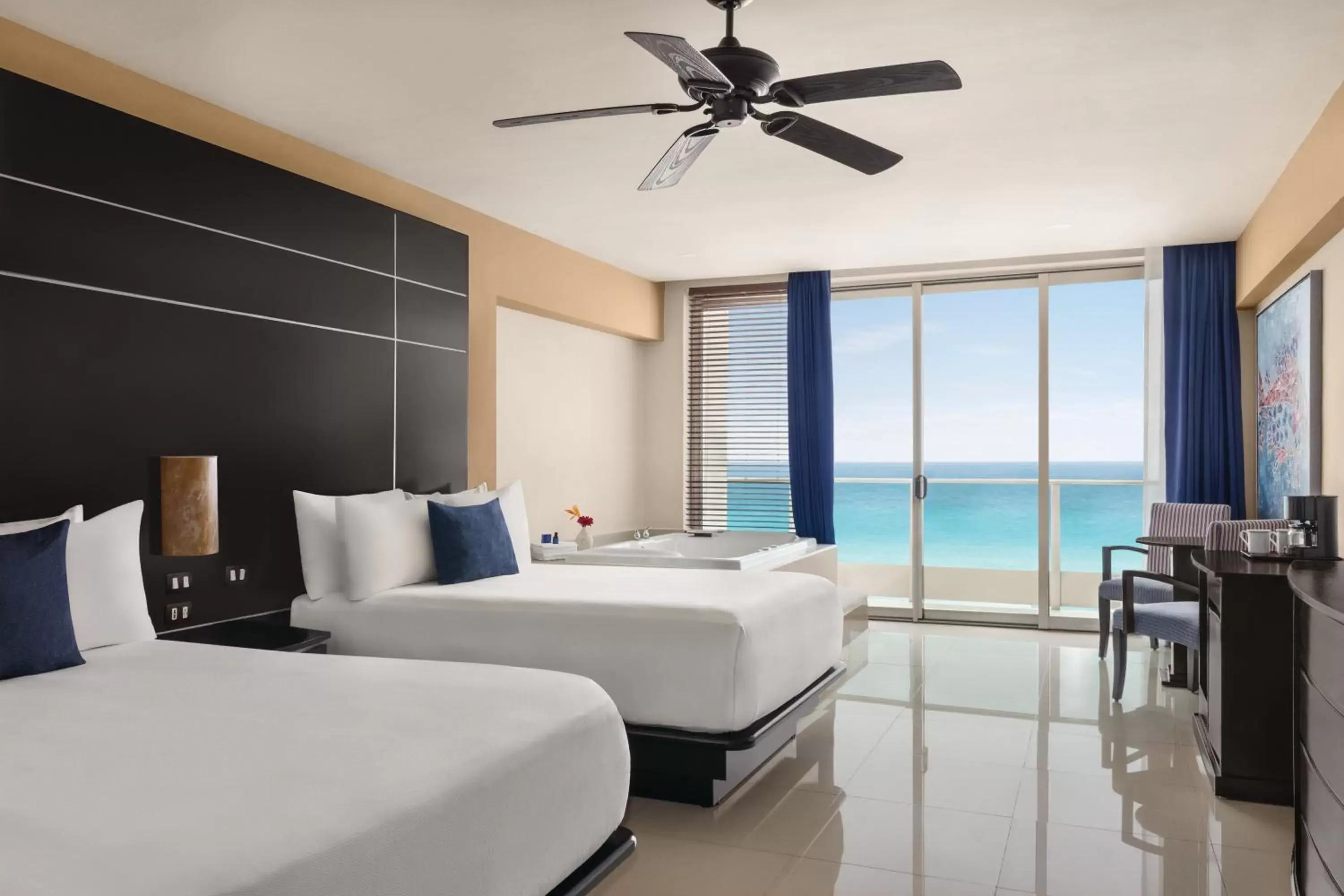 Bed in Seadust Cancun Family Resort - All Inclusive