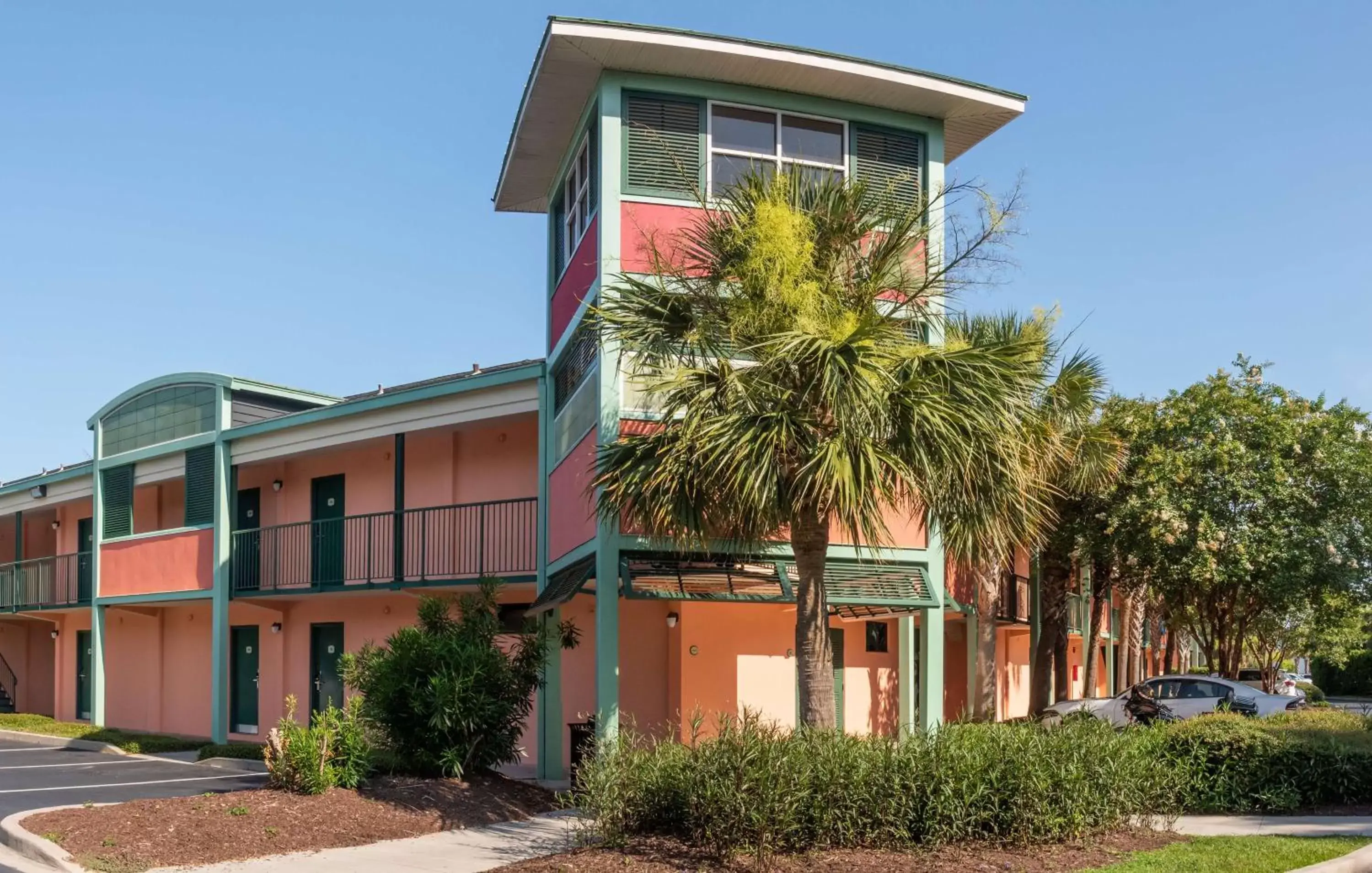 Property Building in Best Western Charleston Inn