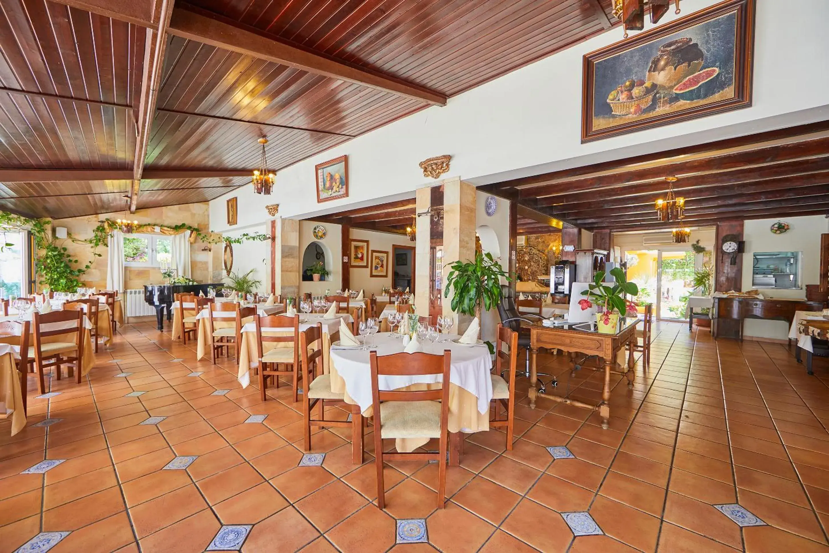 Restaurant/places to eat in Hotel Cupidor Restaurant/places to eat in Hotel Cupidor