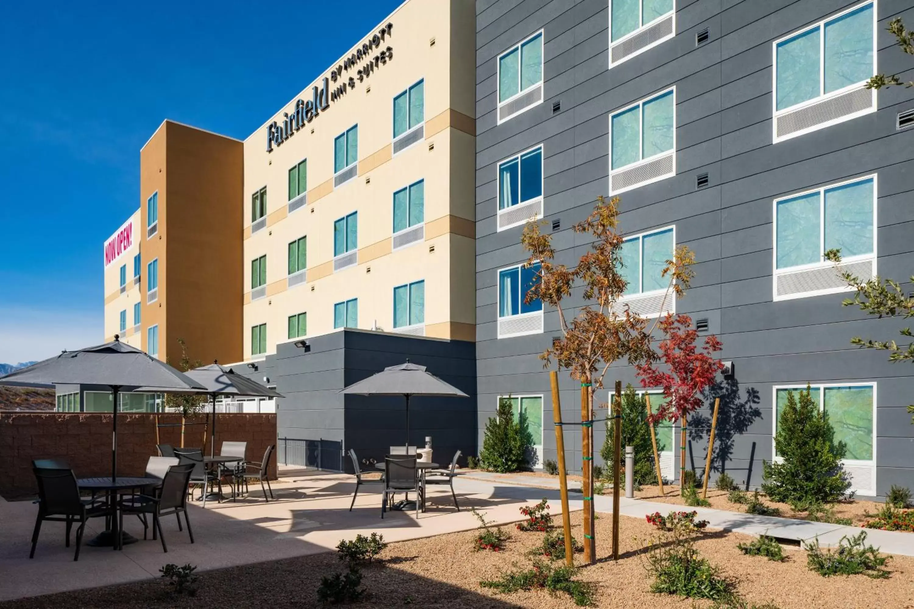 Property Building in Fairfield Inn & Suites Las Vegas Northwest