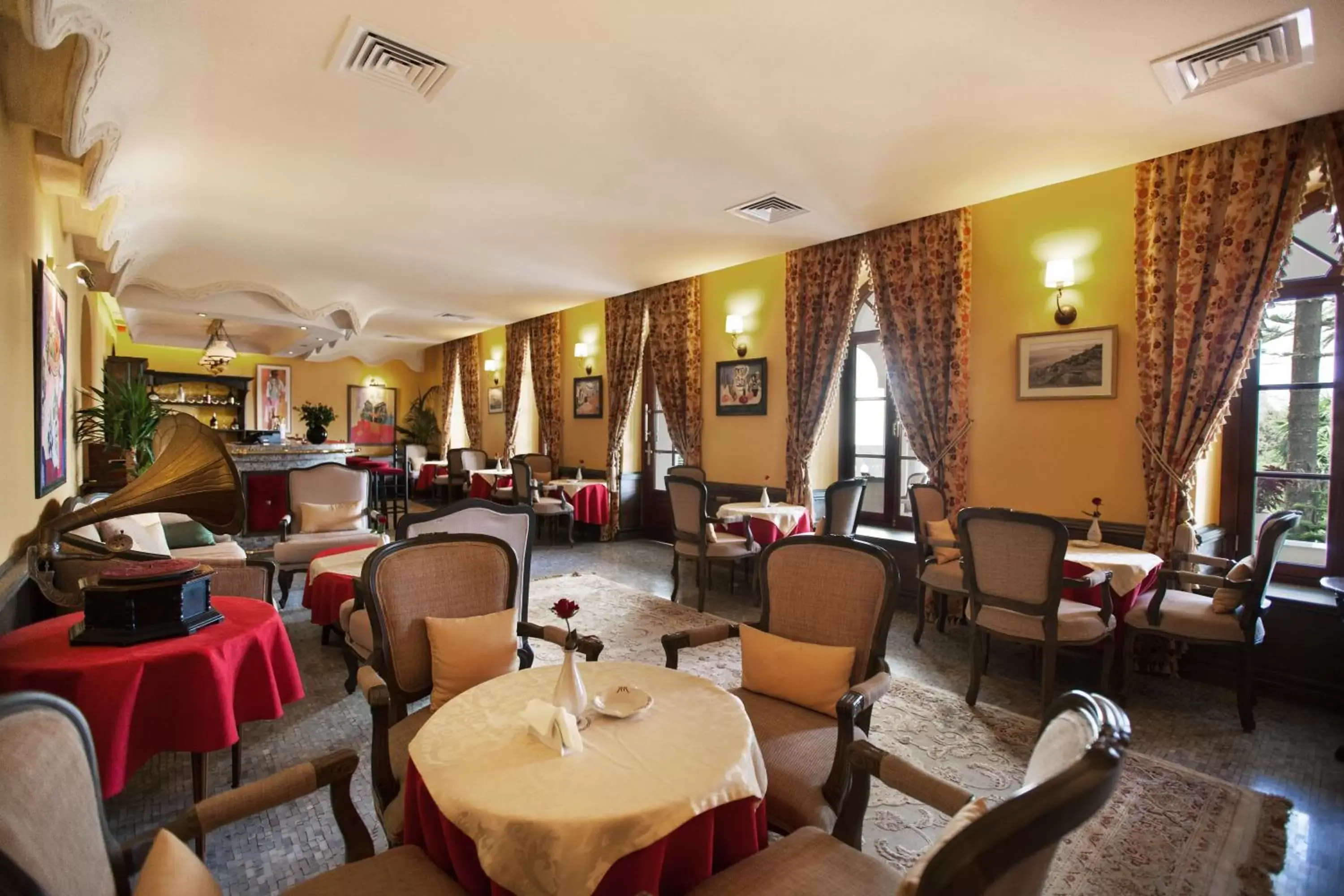 Lobby or reception, Restaurant/Places to Eat in Grand Hotel Villa de France