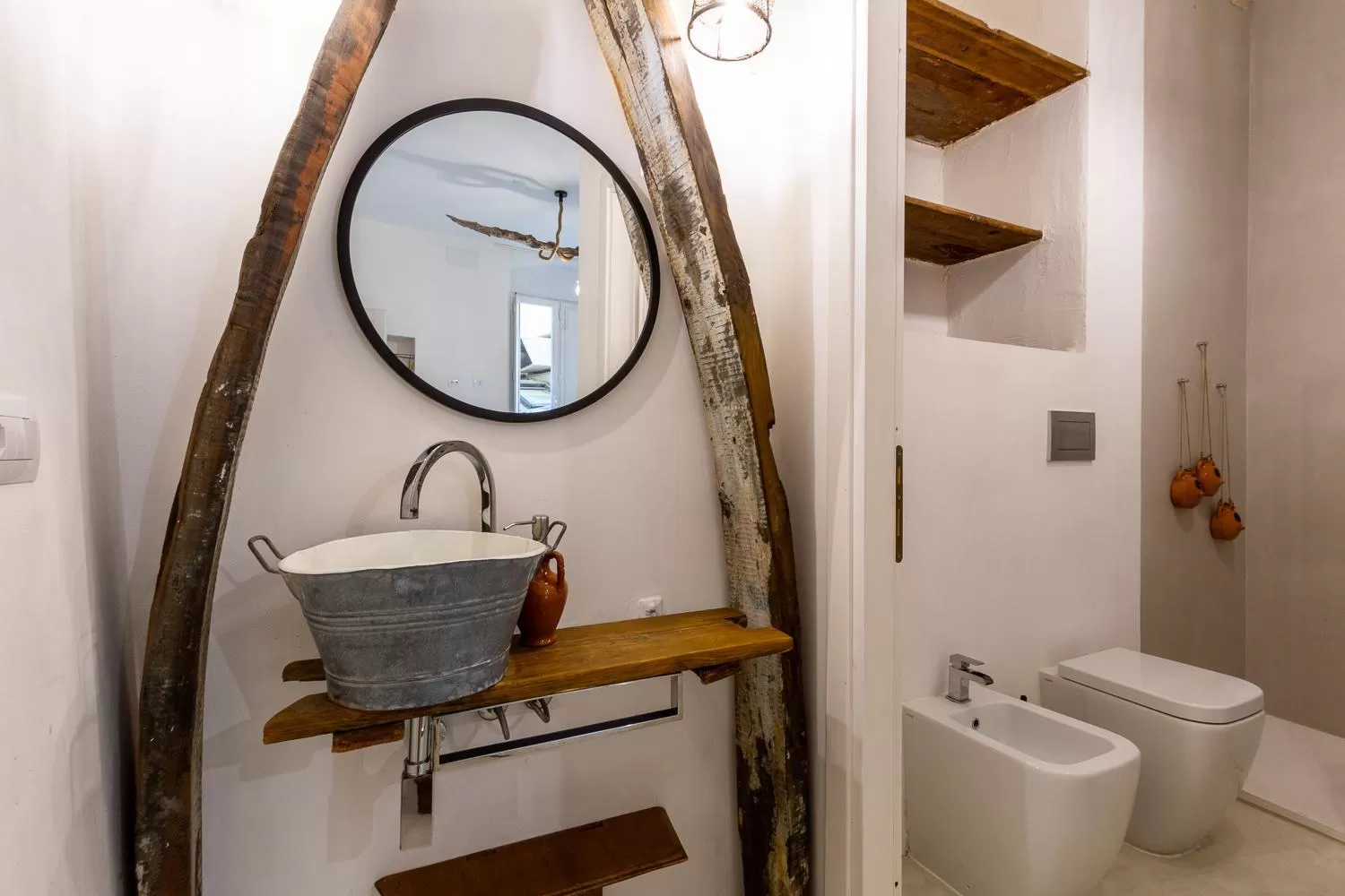 Bathroom in Crobi Museum and Suites