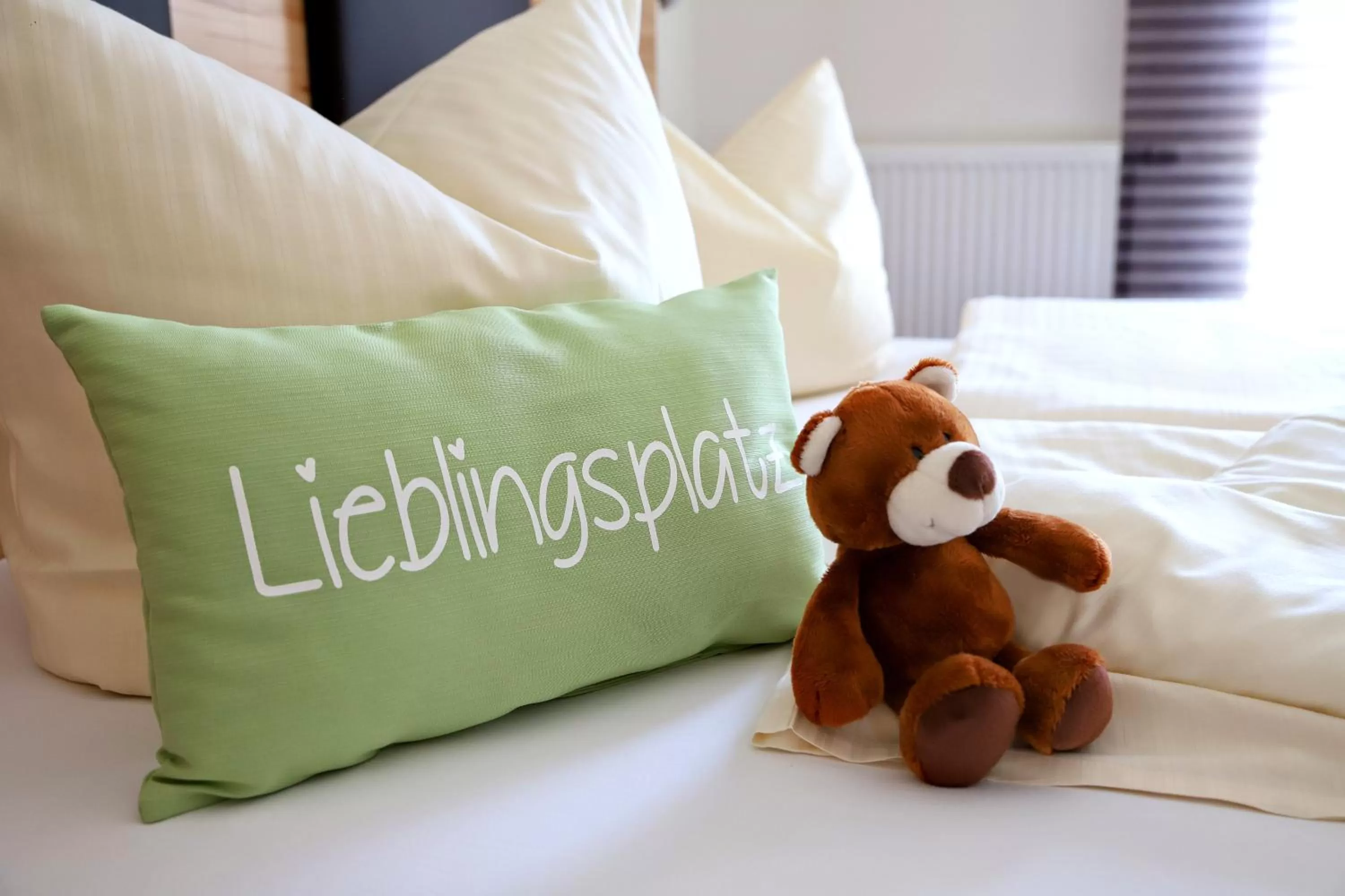 Family, Bed in Lohauserhof - Biohof und Hotel