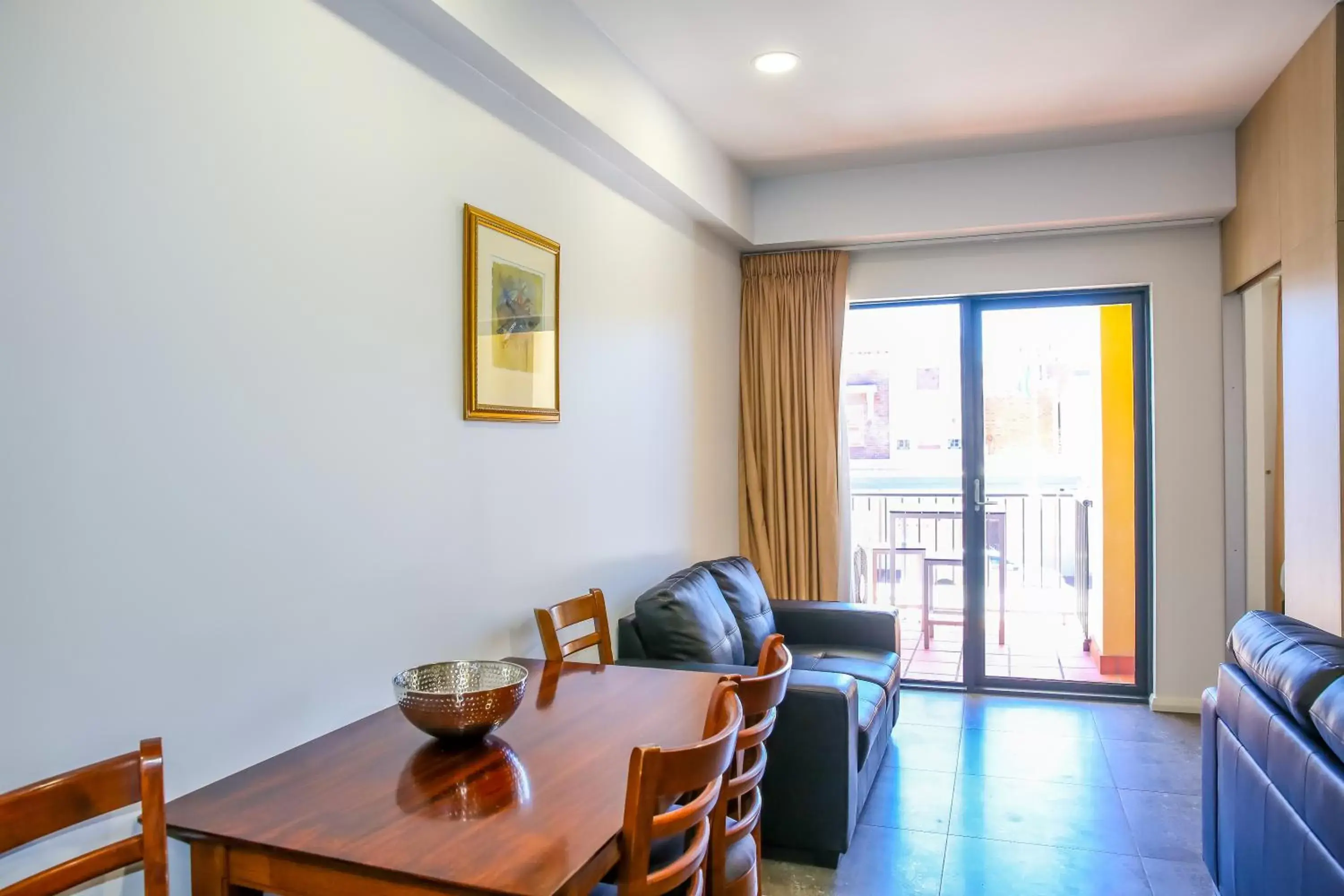 Seating area, Dining Area in Boulevard on Beaumont