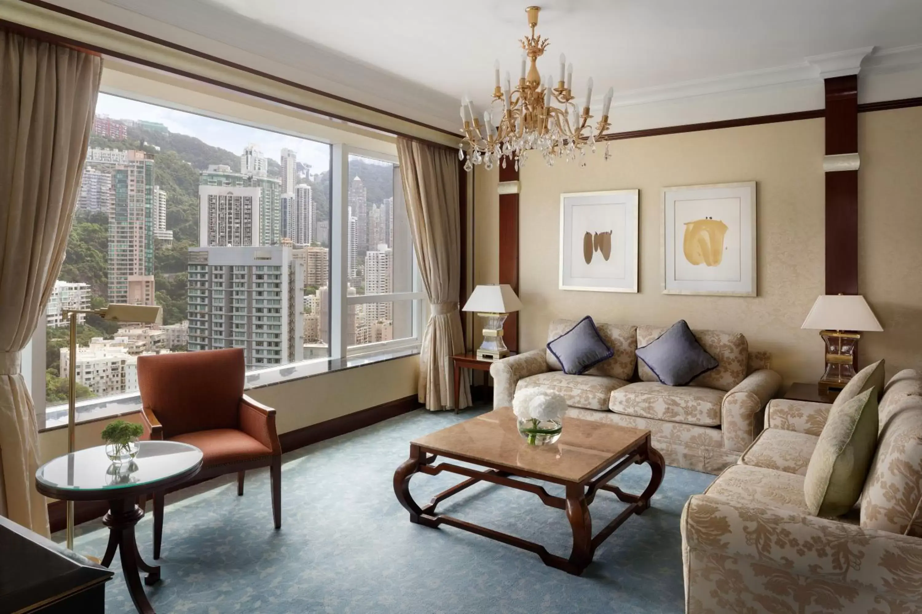 Living room, Seating Area in Island Shangri-La, Hong Kong