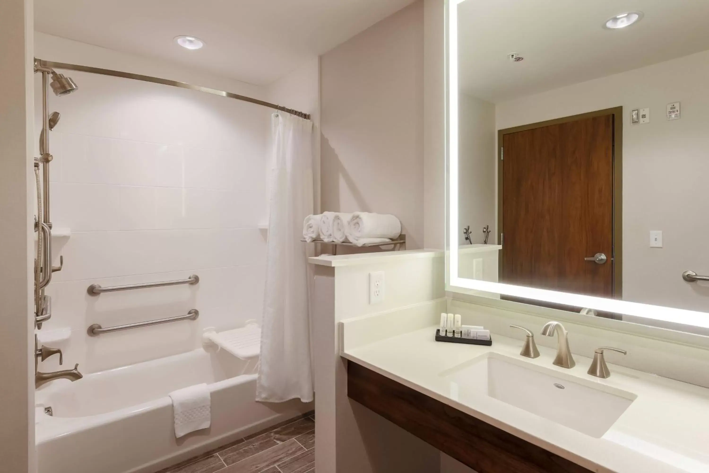 Bathroom in Fairfield Inn & Suites by Marriott Cheyenne Southwest/Downtown Area