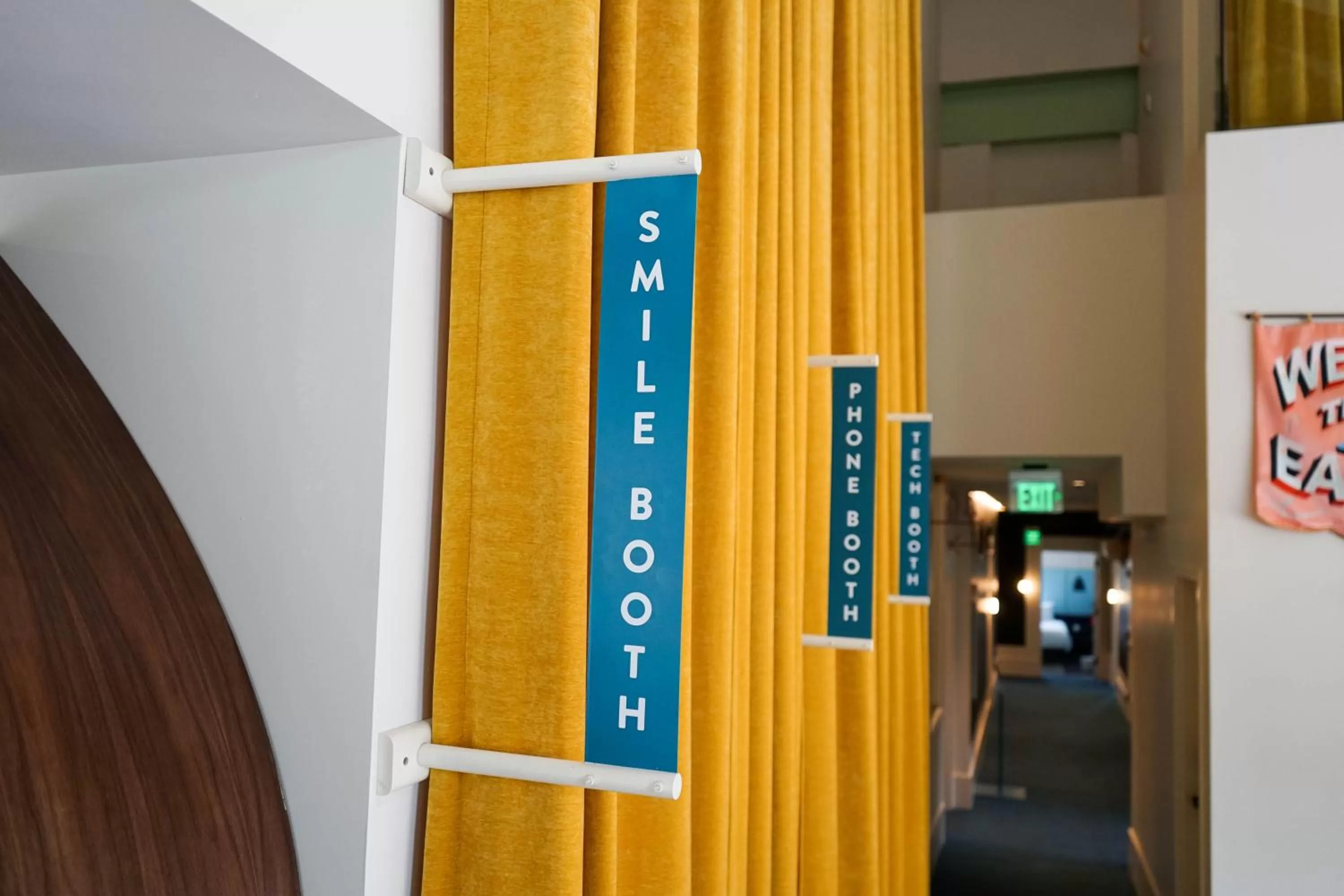 Business facilities in The Russell