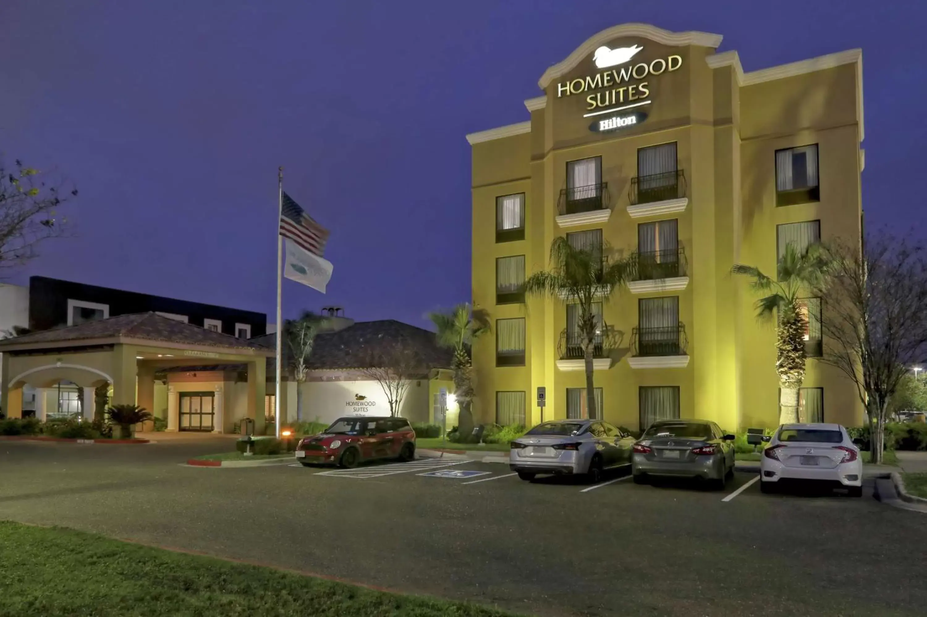 Property building in Homewood Suites by Hilton McAllen Property building in Homewood Suites by Hilton McAllen