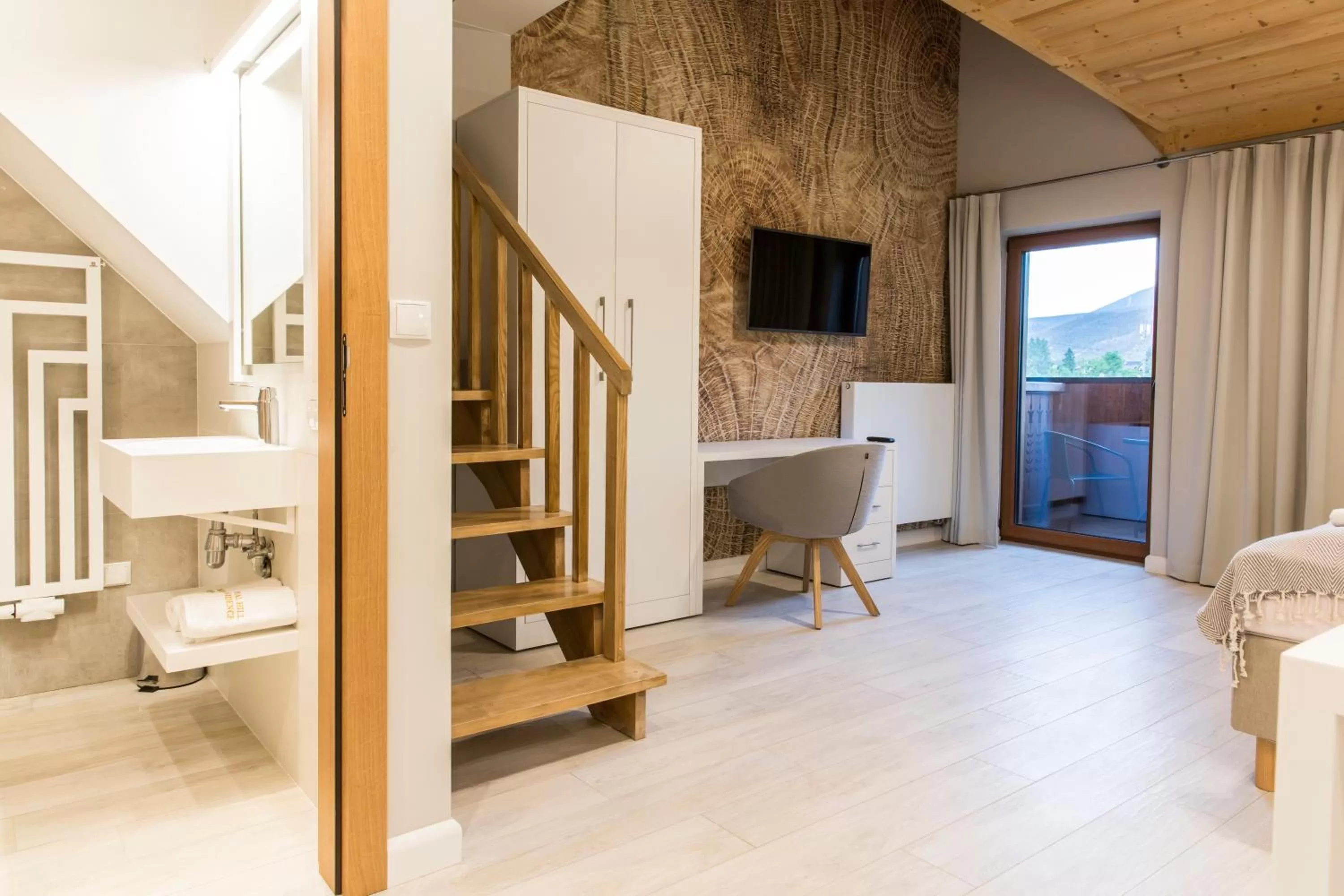 Bed in Royal Hill Residence