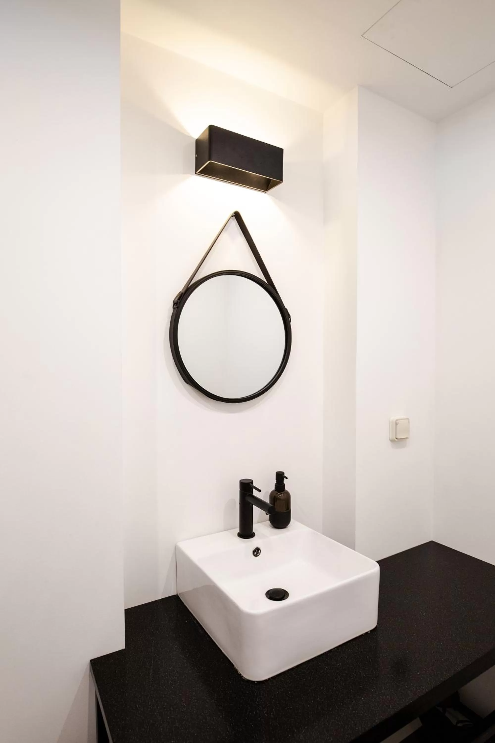 Bathroom in Downtown Athens Lofts - The Acropolis Observatory