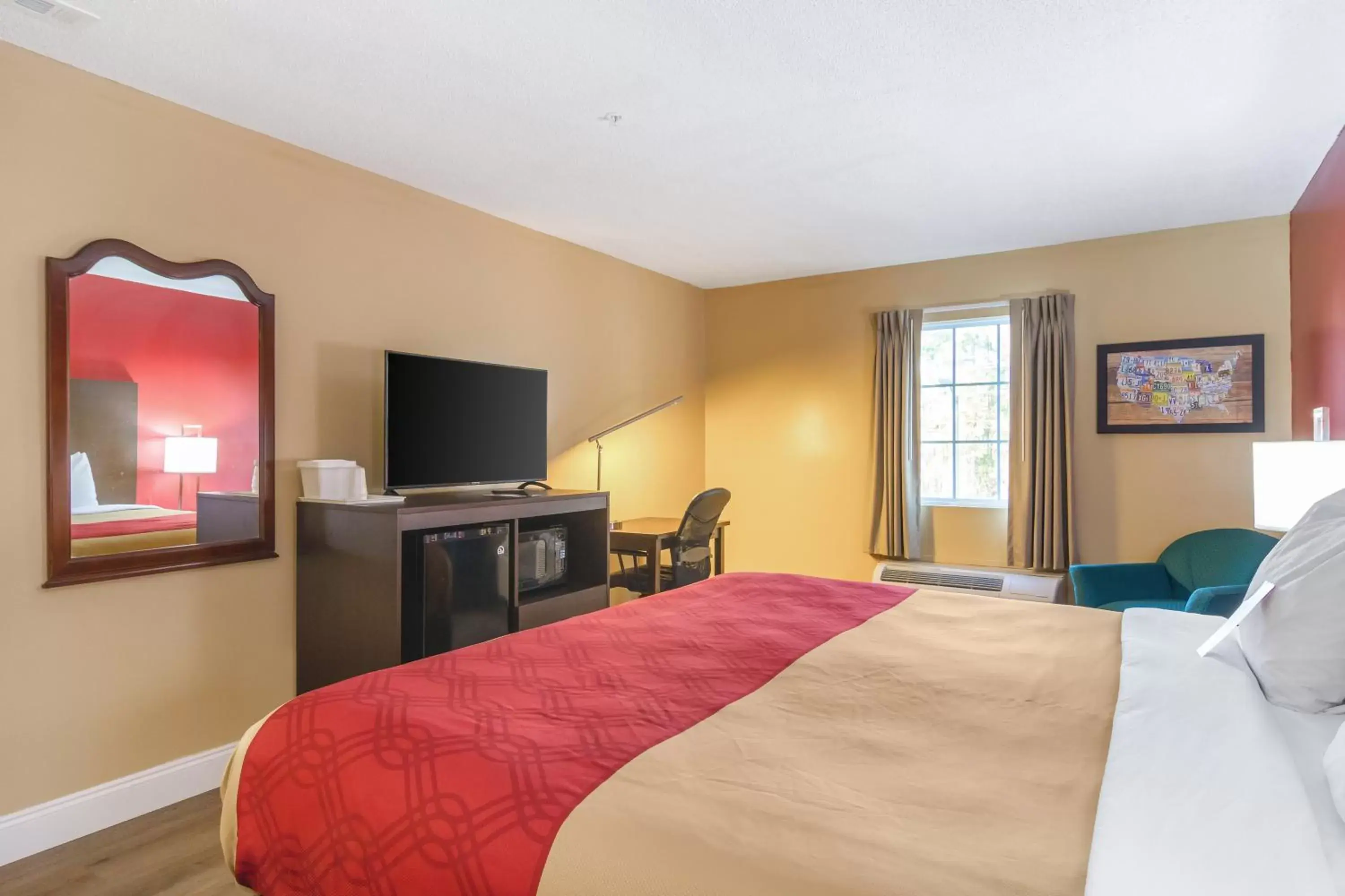 Photo of the whole room, Bed in SureStay Hotel by Best Western Brunswick Photo of the whole room, Bed in SureStay Hotel by Best Western Brunswick