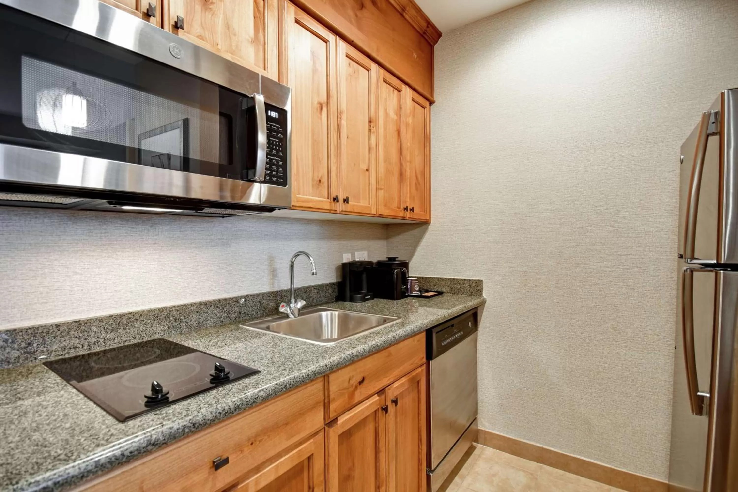 Kitchen or kitchenette in Homewood Suites by Hilton Boise