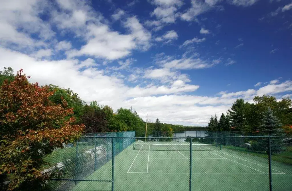 Activities, Tennis/Squash in Auberge du Lac Morency