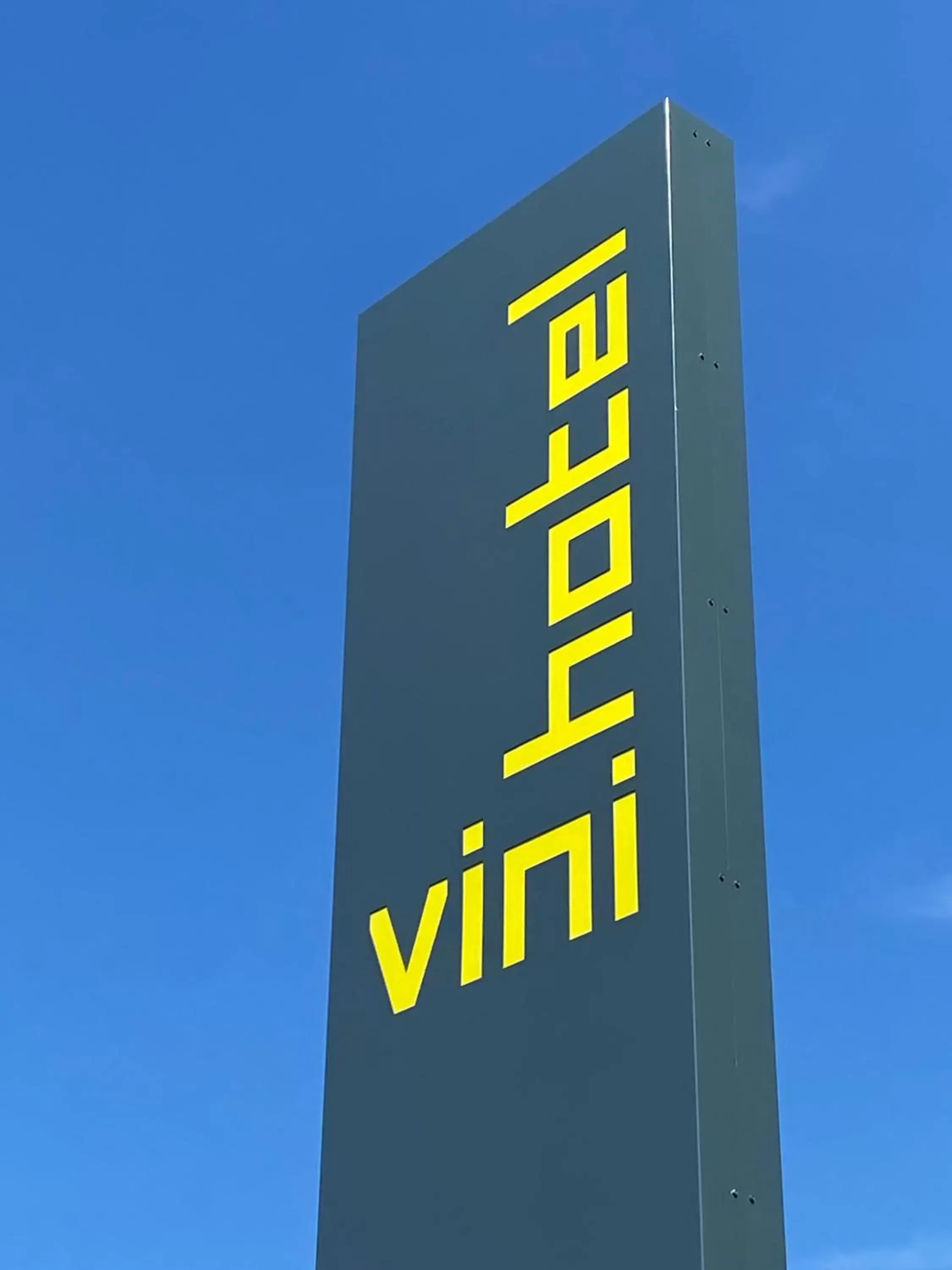 Parking in Vini Hotel