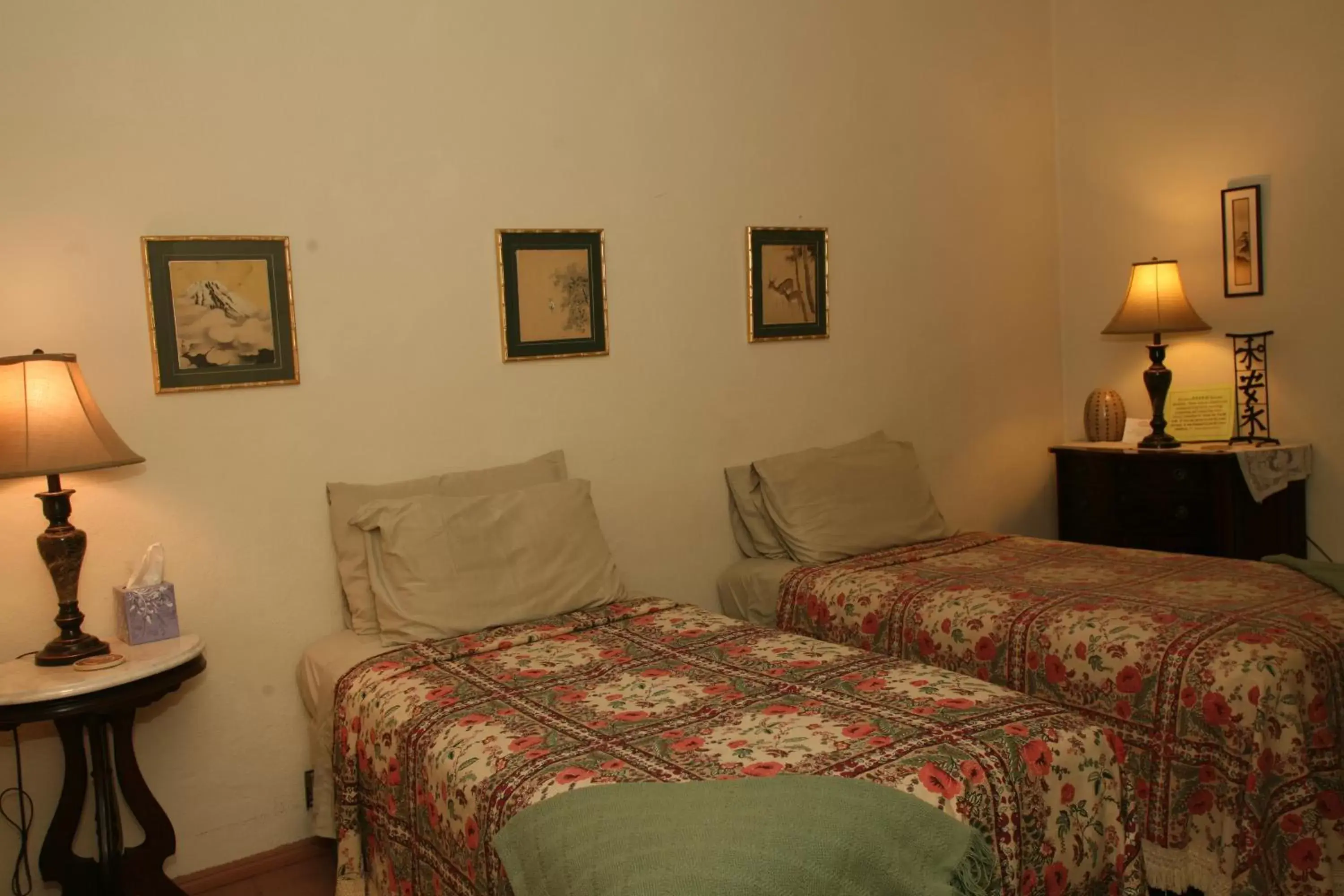 King or Twin Room in Spirit Tree Inn B&B King or Twin Room in Spirit Tree Inn B&B