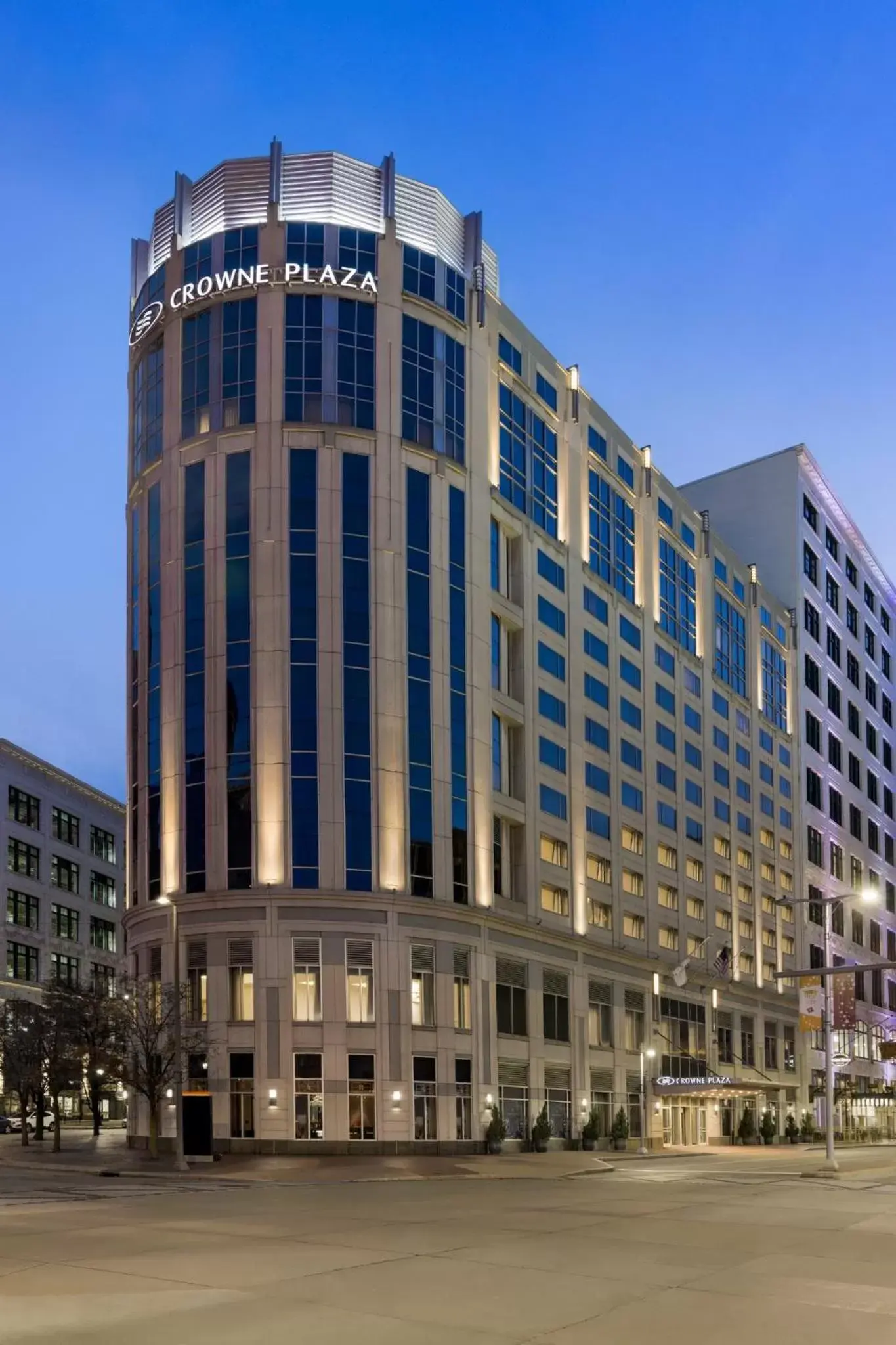 Property Building in Crowne Plaza Cleveland at Playhouse Square, an IHG Hotel