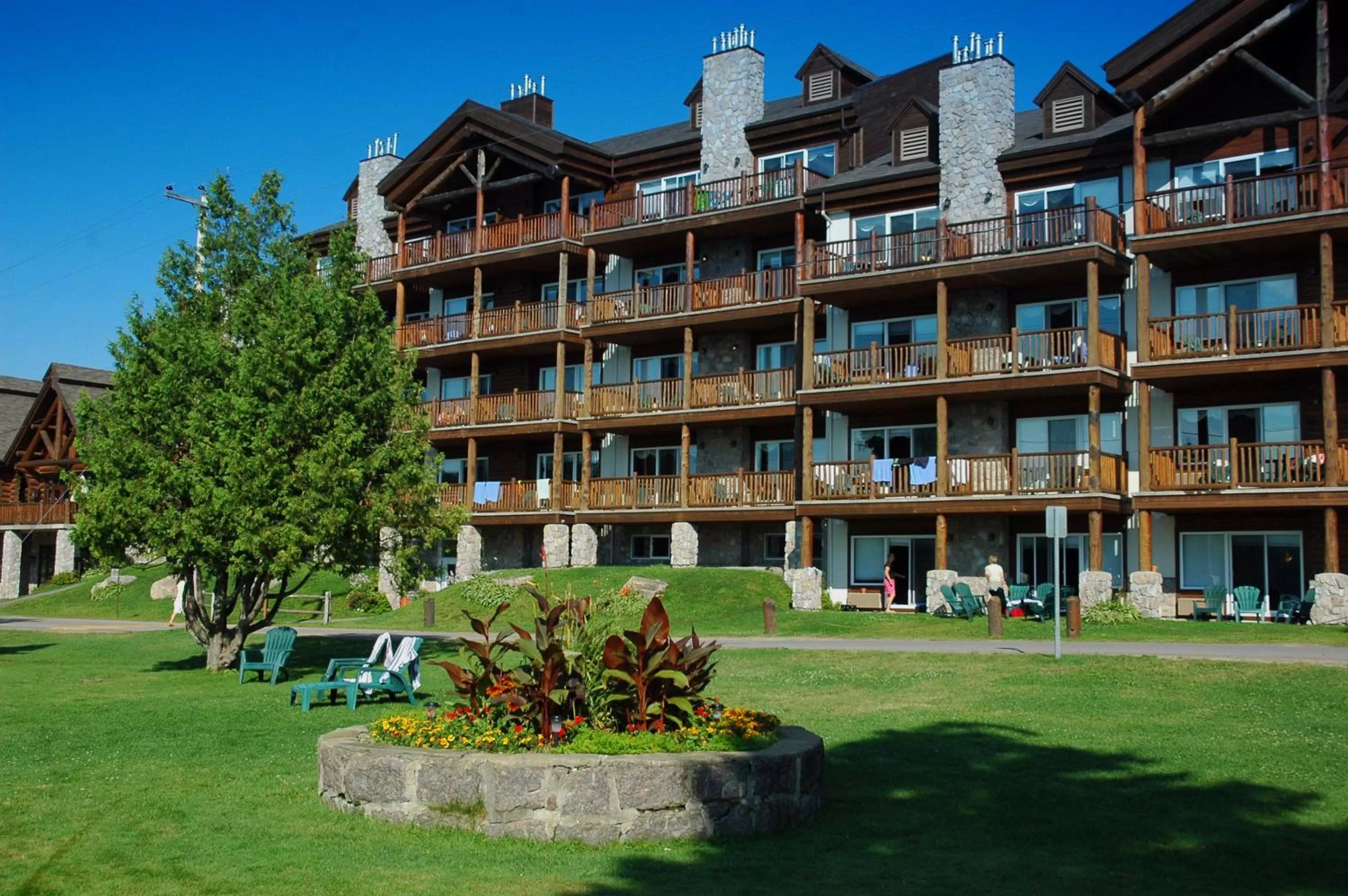 Property building in Le Grand Lodge Mont Tremblant