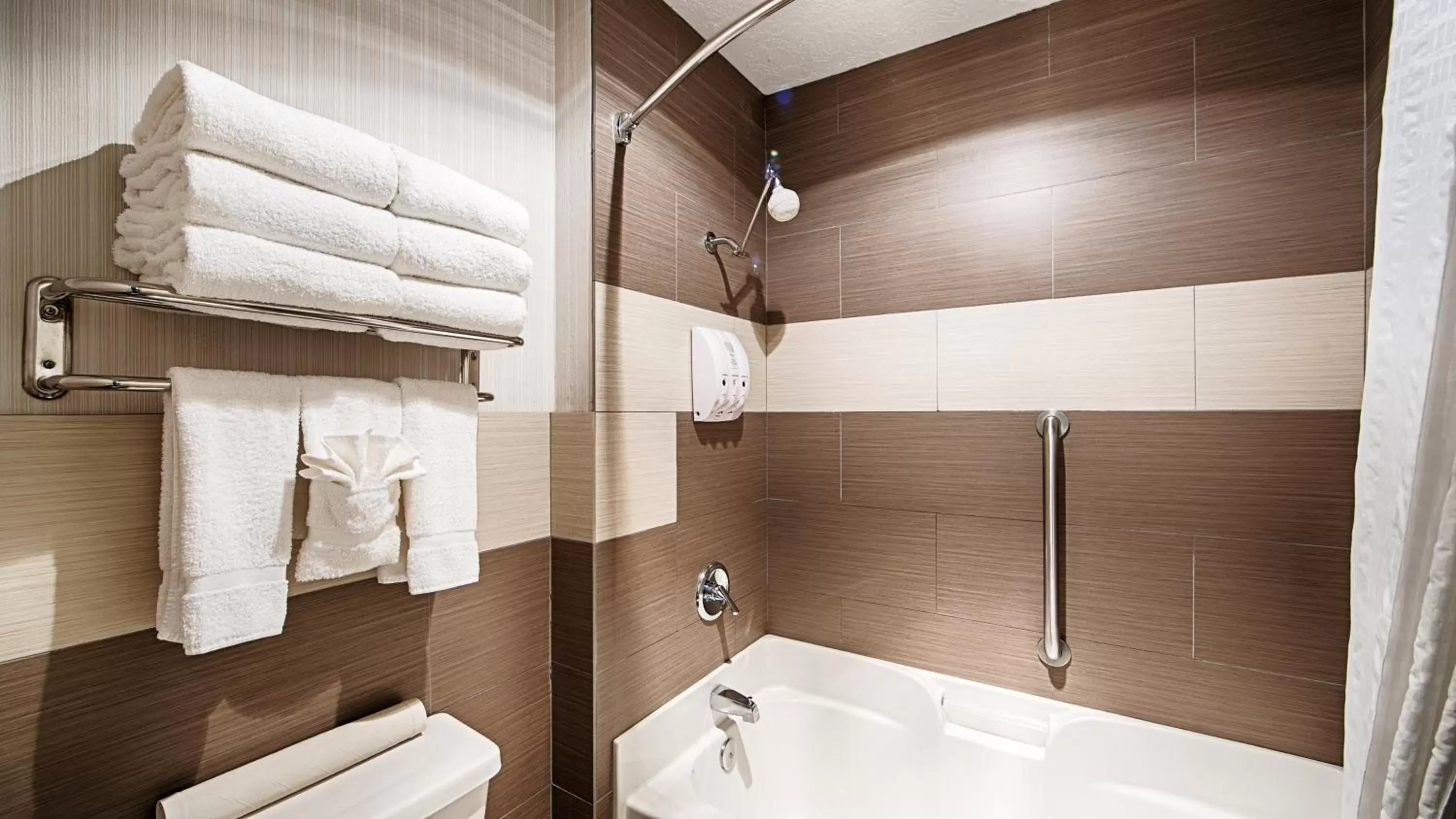 Queen Suite with Two Queen Beds - Not Pet Friendly in Best Western Corvallis Queen Suite with Two Queen Beds - Not Pet Friendly in Best Western Corvallis