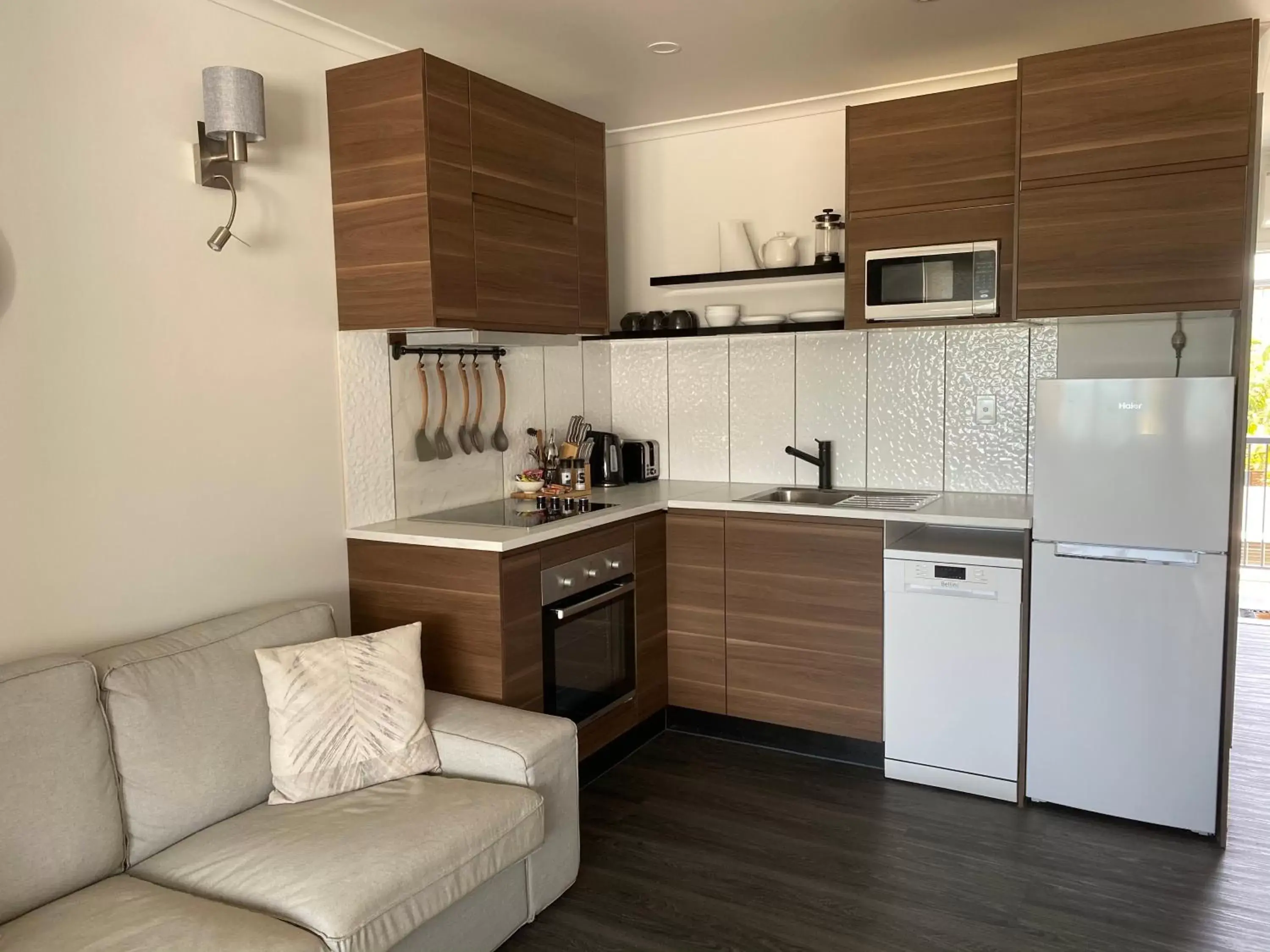 Kitchen/Kitchenette in Rosslyn Bay Resort Yeppoon