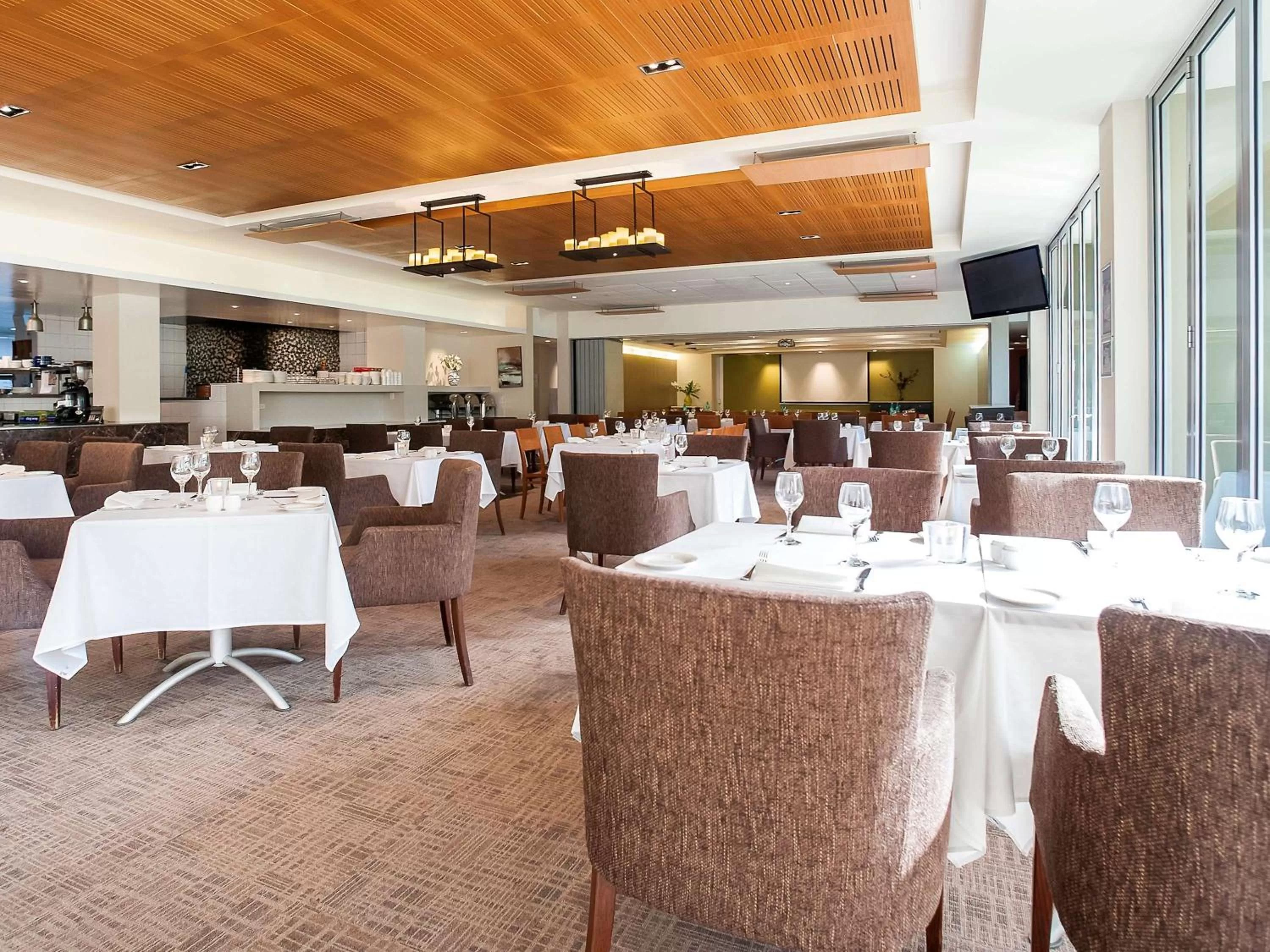 Restaurant/places to eat in Ramada Hotel & Suites by Wyndham Cabramatta