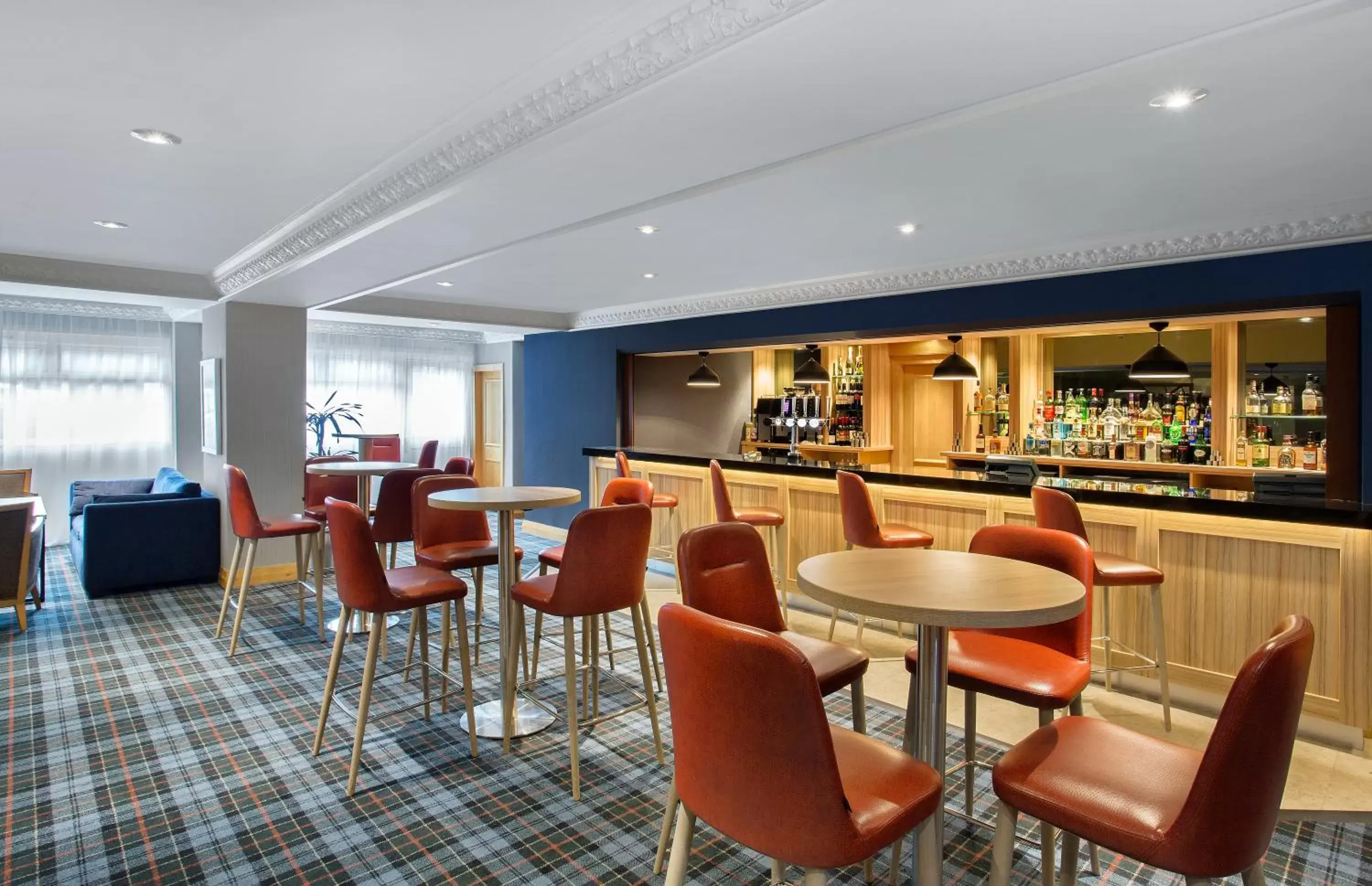 Lounge or bar, Lounge/Bar in Leonardo Hotel Inverness - Formerly Jurys Inn