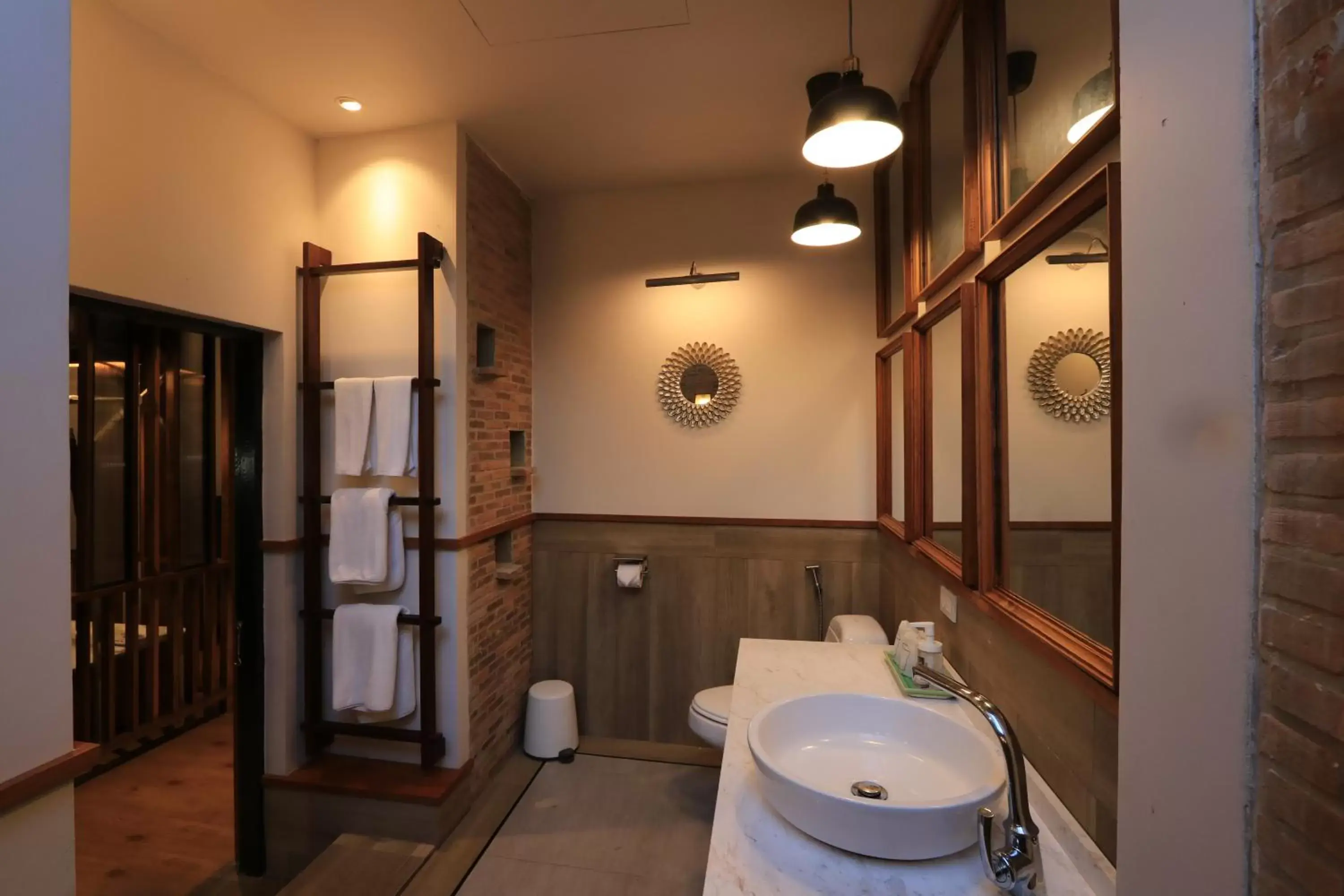 Bathroom in Tharaburi Resort