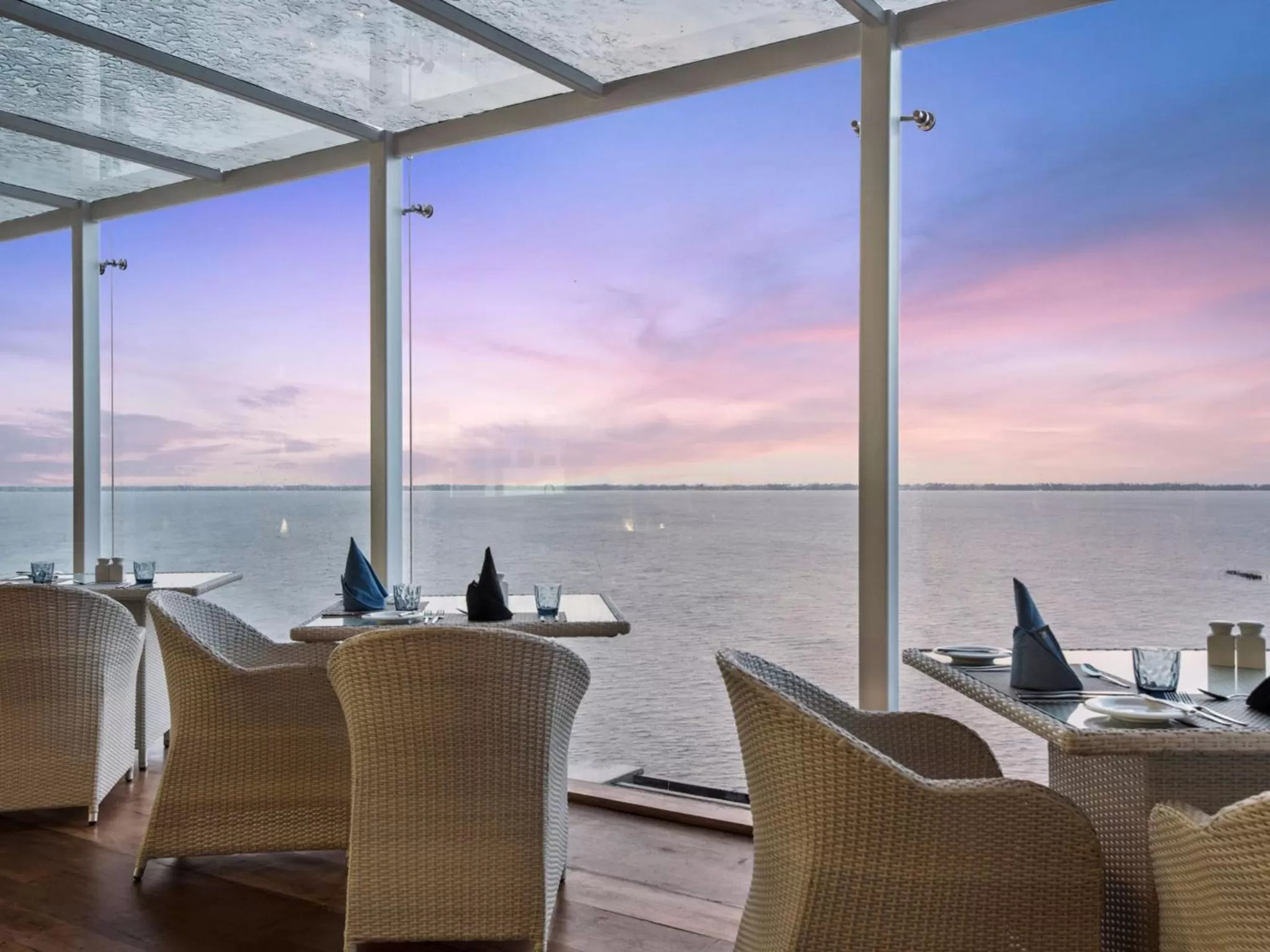 Restaurant/places to eat in Amagi Aria Airport Transit Hotel