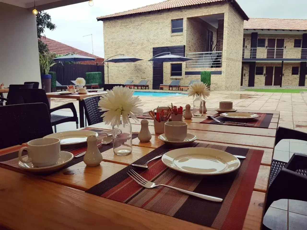 Breakfast in Palm Swift Luxury Accommodation Breakfast in Palm Swift Luxury Accommodation