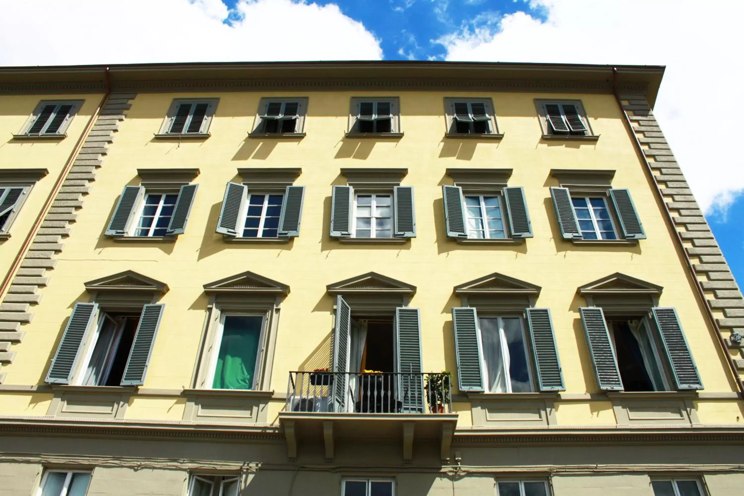 Facade/entrance, Property Building in Residenza Vespucci