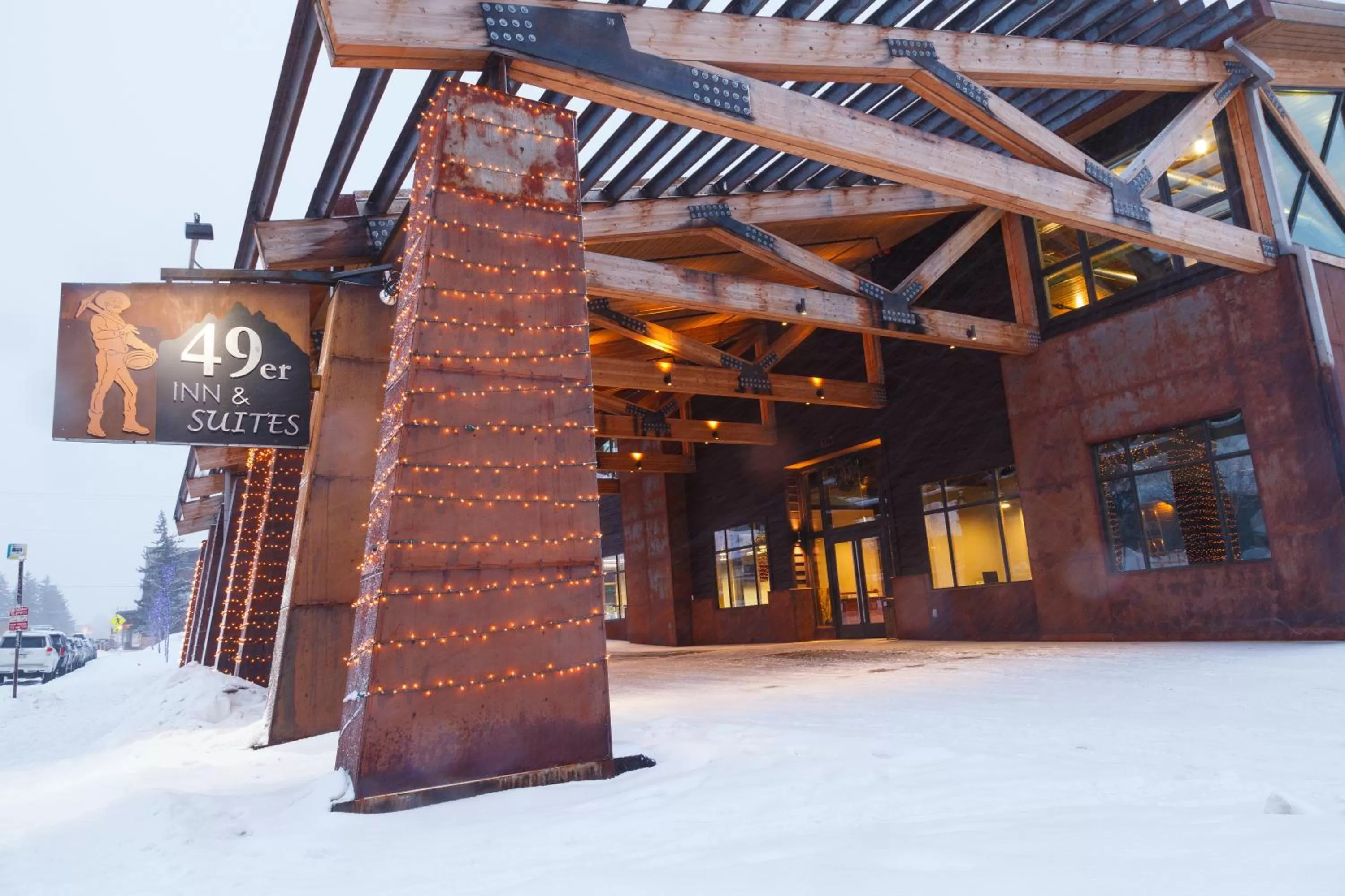 Facade/entrance in 49'er Inn & Suites