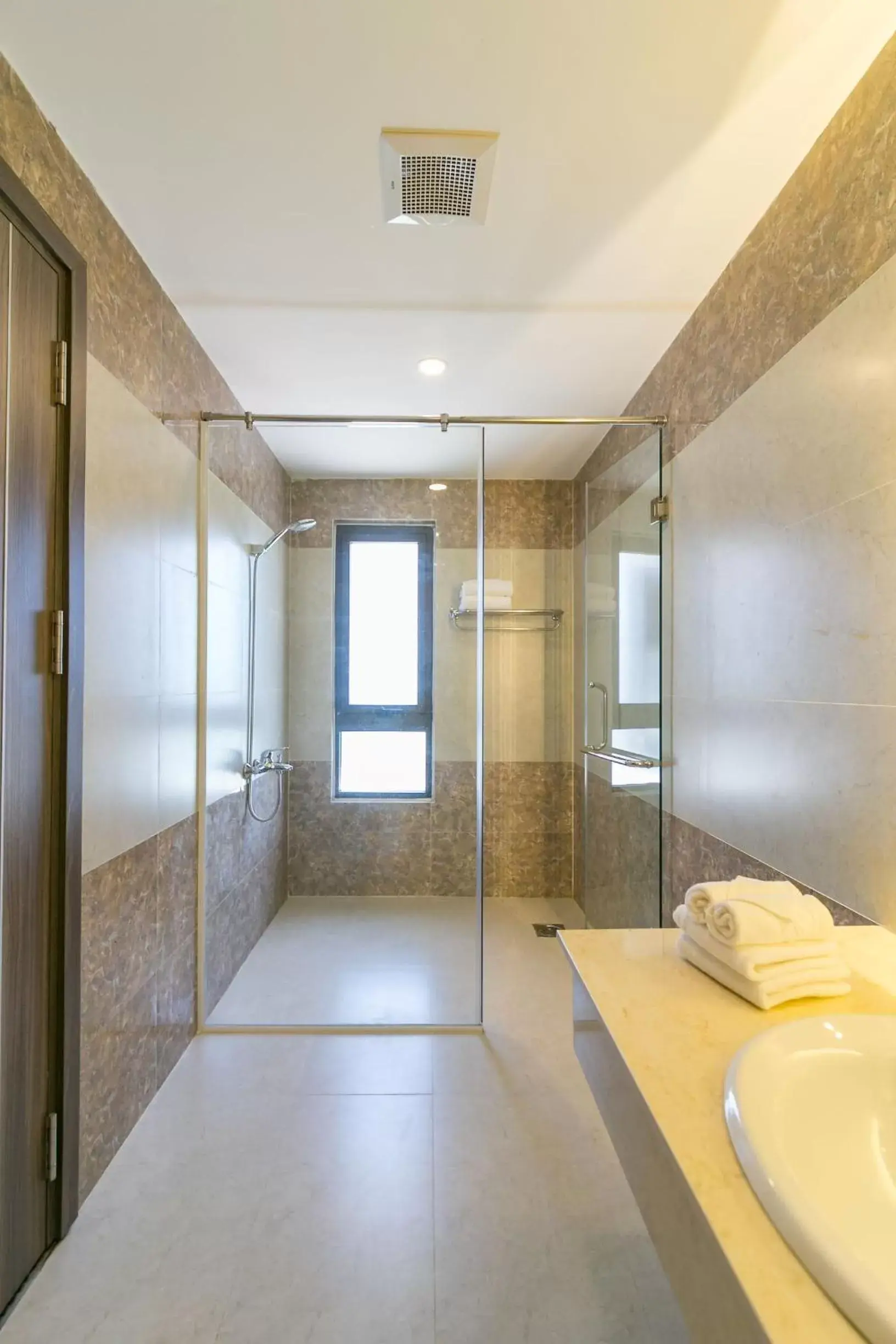 Bathroom in Navy Hotel Cam Ranh