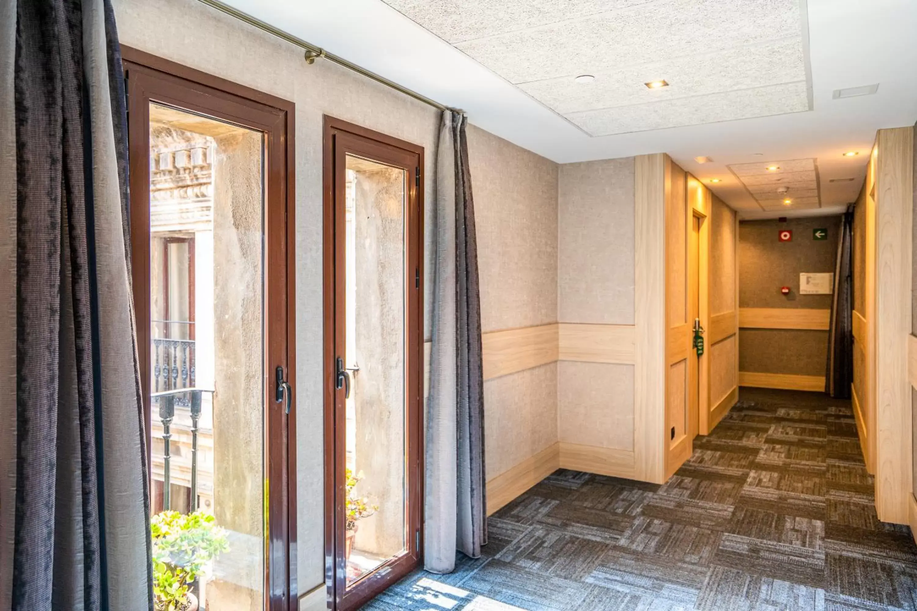 Property building in Hotel Rialto Property building in Hotel Rialto