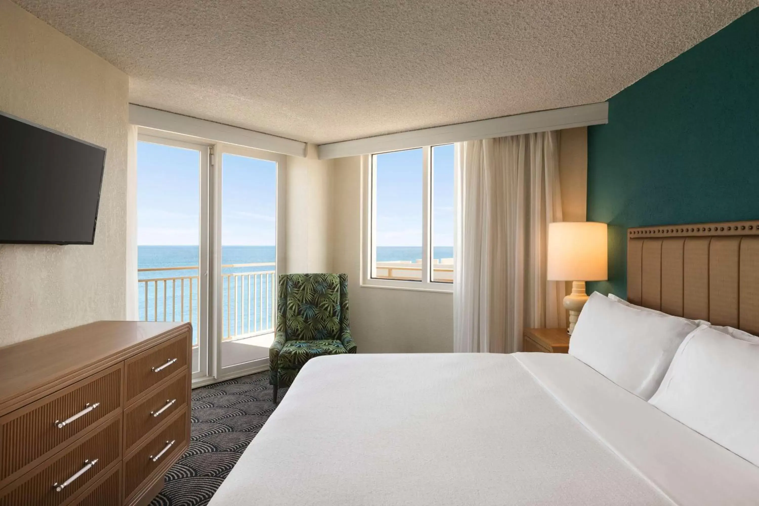 Living room, Bed in Embassy Suites by Hilton Deerfield Beach Resort & Spa