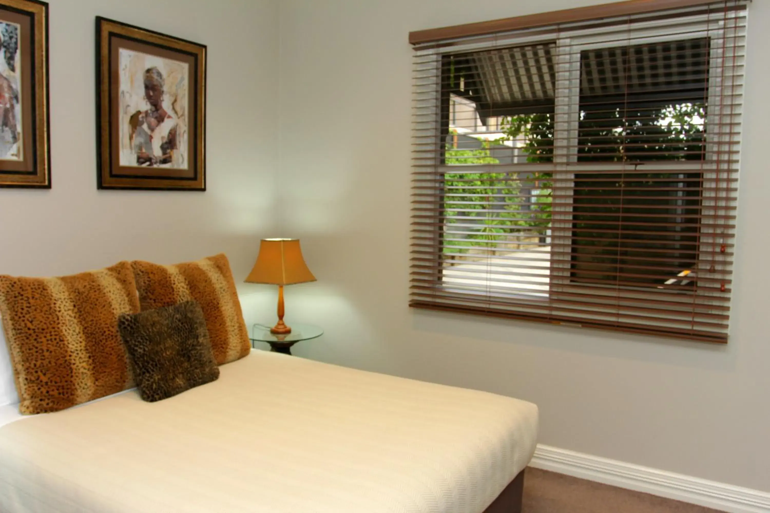 Bedroom, Bed in CocknBull Boutique Hotel Echuca